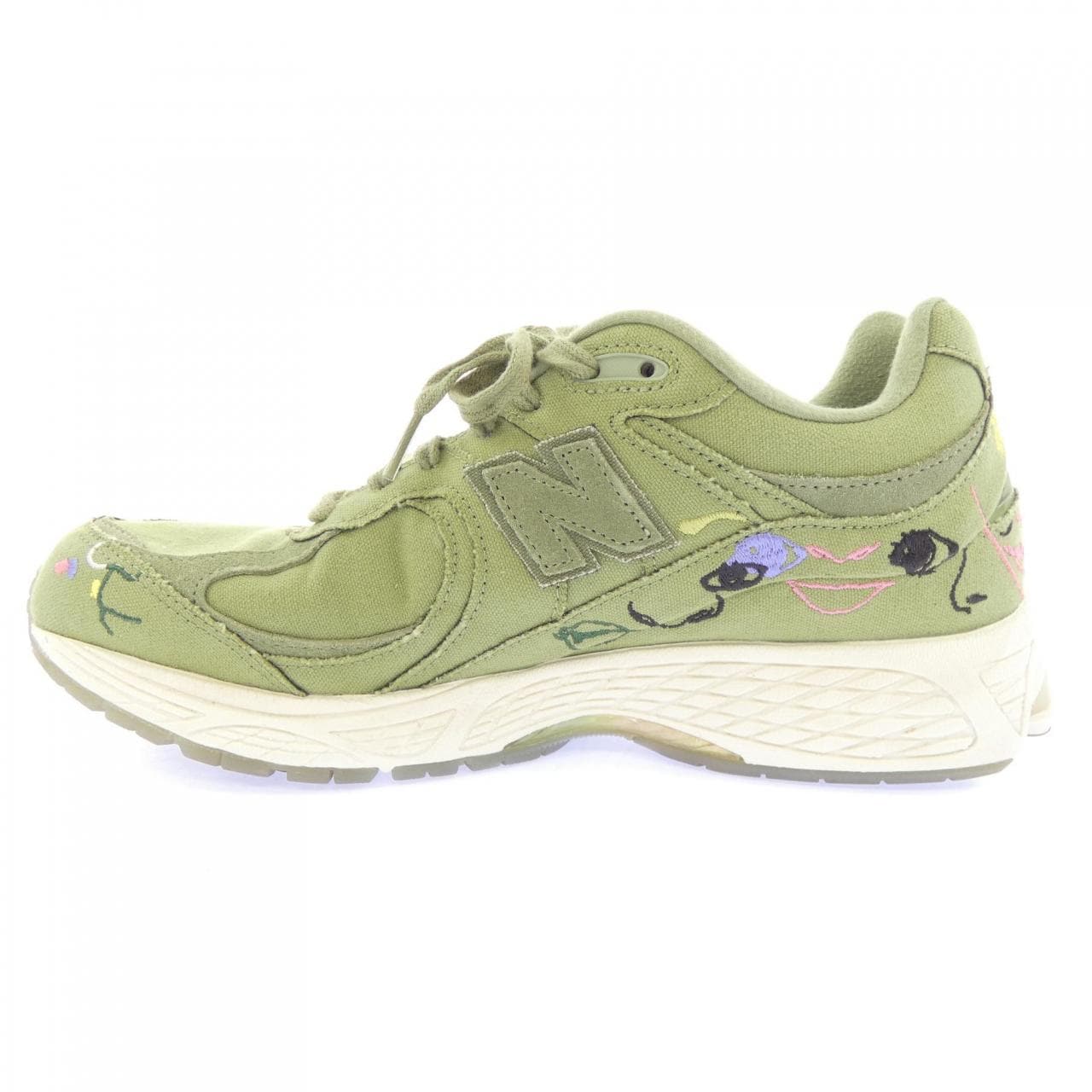 ニューバランス NEW BALANCE M2002RAG スニーカー