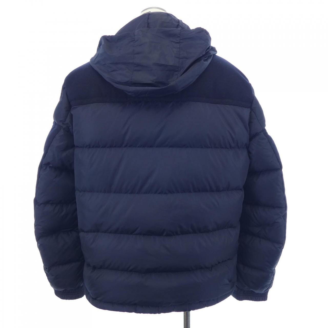 モンクレール MONCLER ダウンジャケット