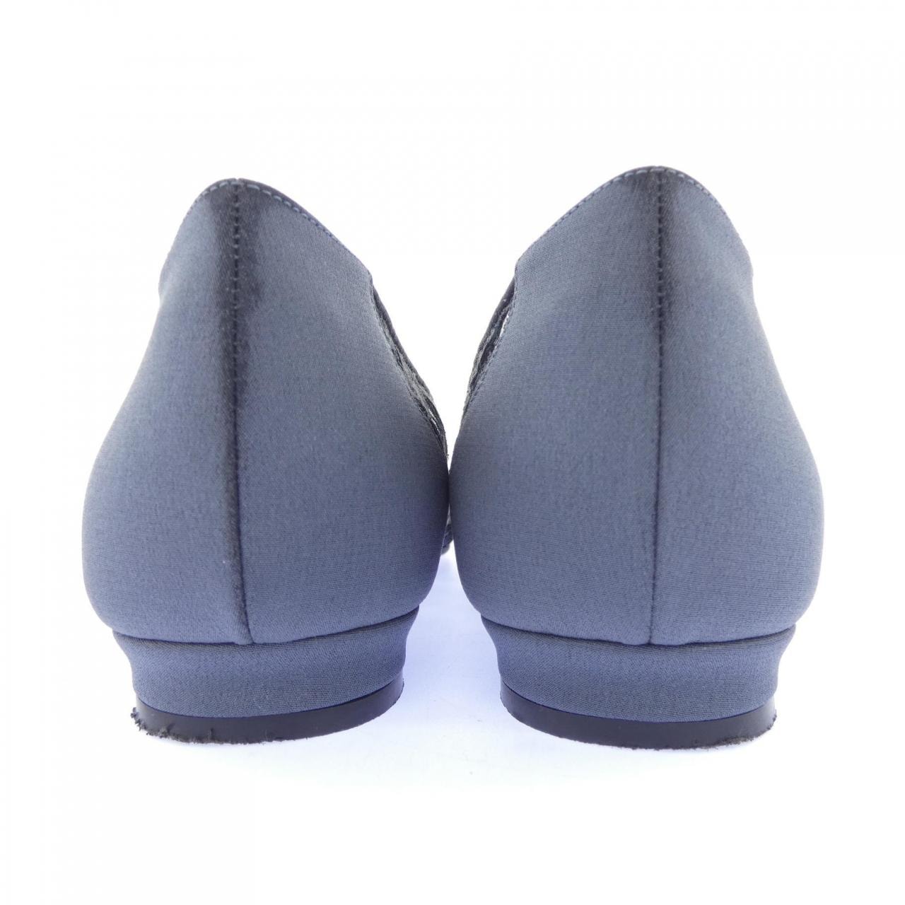 マノロブラニク MANOLO BLAHNIK HANGISIFLAT レース フラットシューズ
