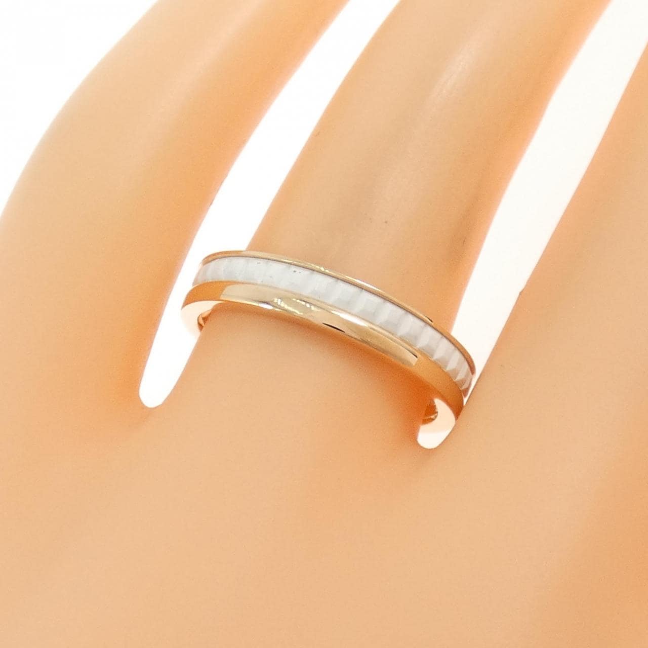 ブシュロン キャトル ホワイト リング