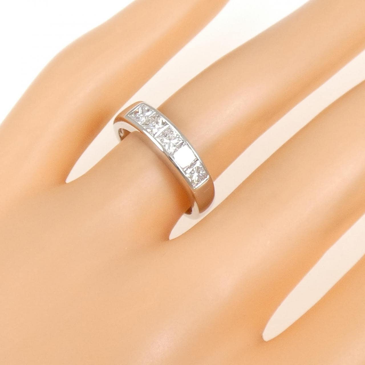 PT850 ダイヤモンド リング 0.90CT