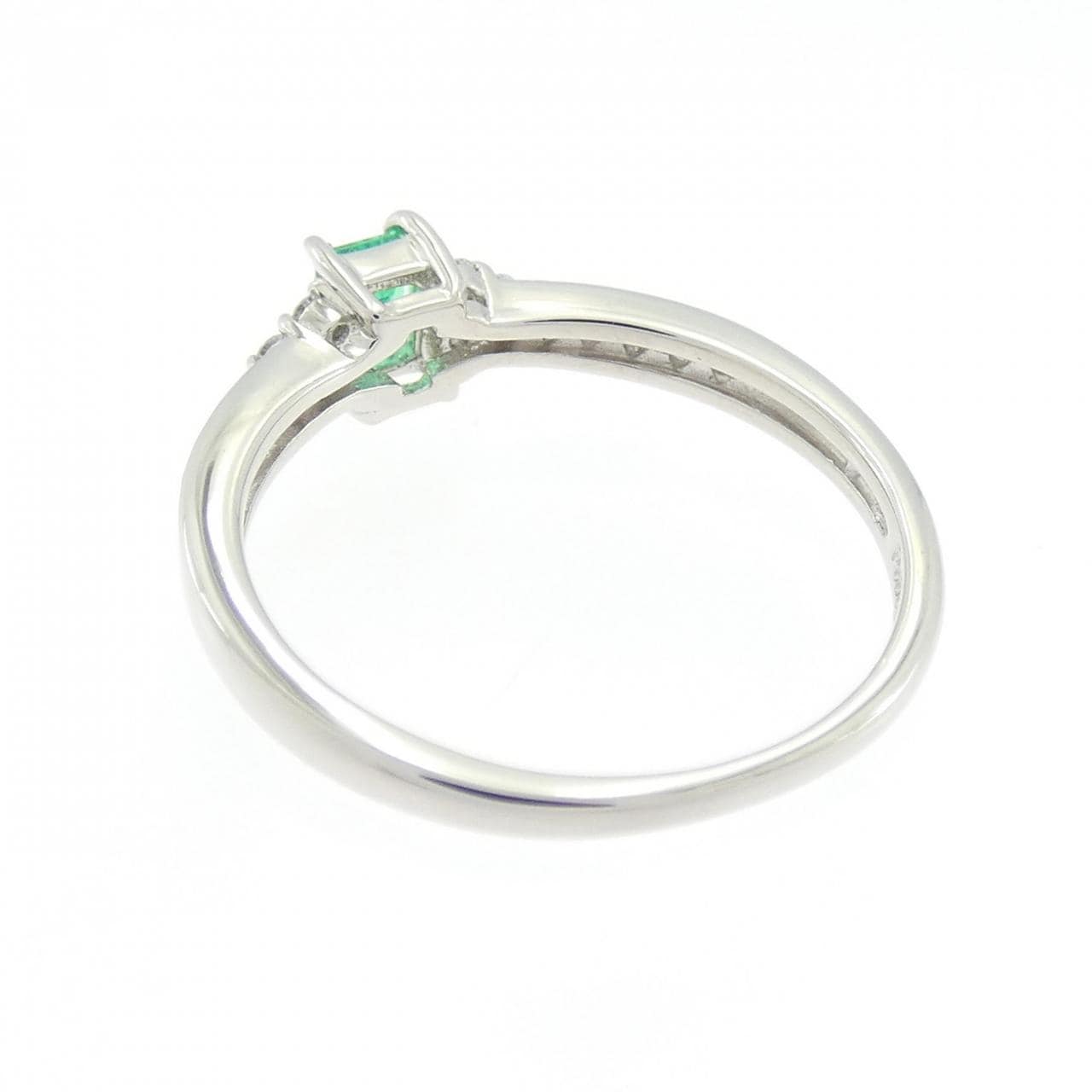 PT900 エメラルド リング 0.15CT