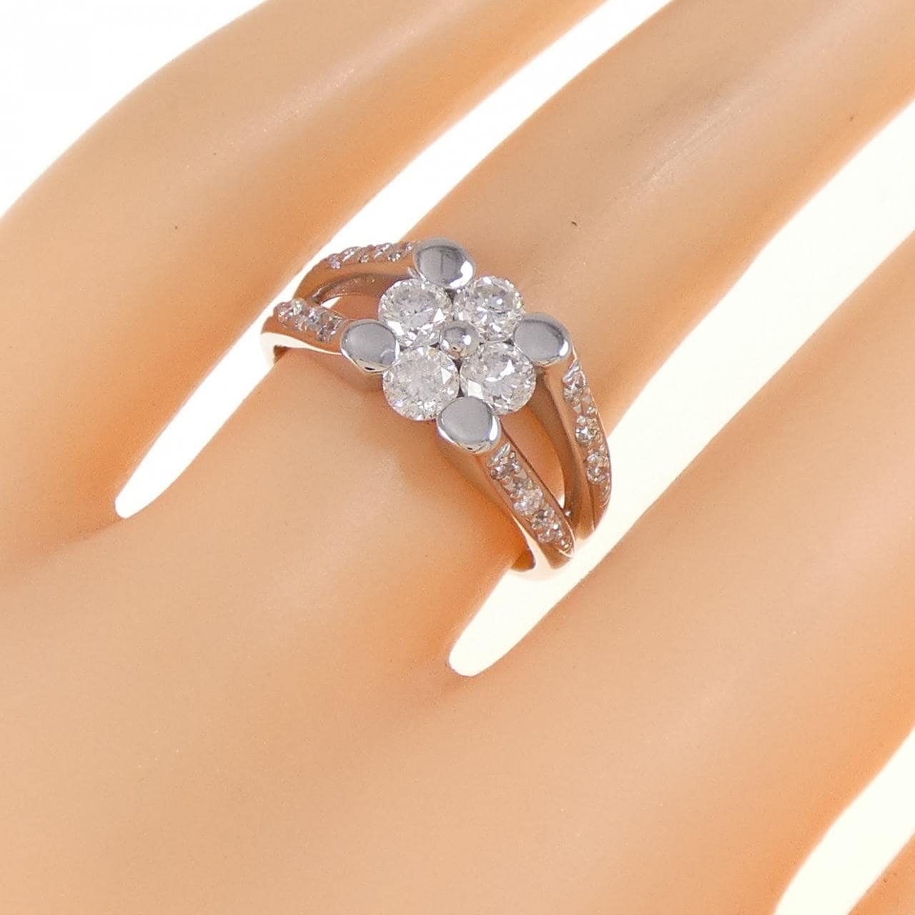 PT900 ダイヤモンド リング 1.00CT