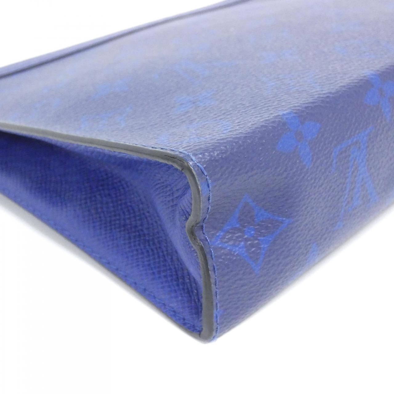 ルイヴィトン タイガ ラマ ポシェット ヴォワヤージュ MM M30423 バッグ