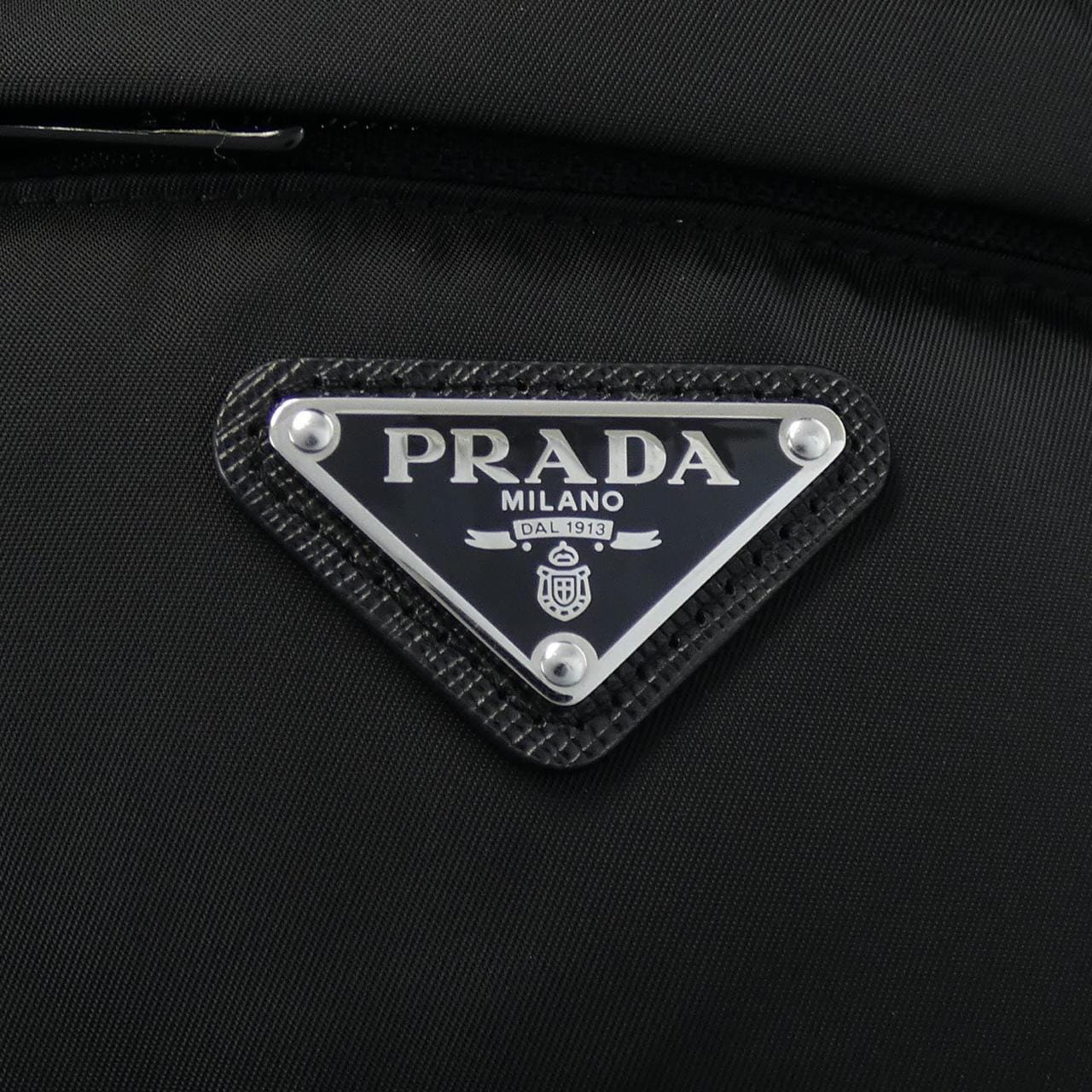 プラダ PRADA トライアングルロゴ 29X808 S202 1WQ8 ダウンジャケット