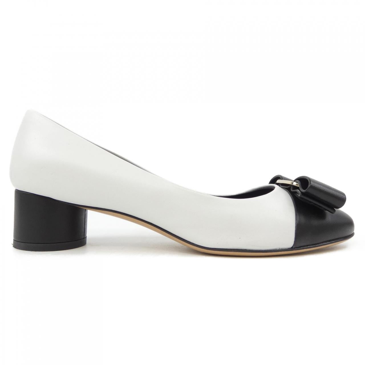 サルヴァトーレフェラガモ SALVATORE FERRAGAMO パンプス