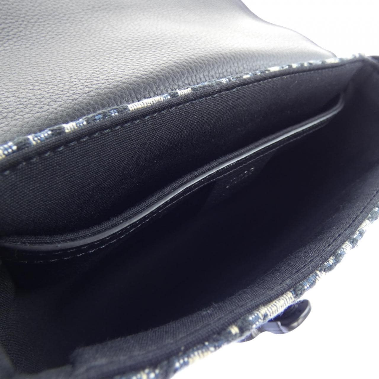 ディオール DIOR SADDLE フラップ付きメッセンジャーバック 2ADCA435YKS BAG