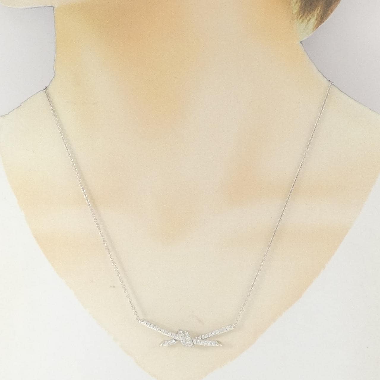 ティファニー ノット ネックレス 0.38CT