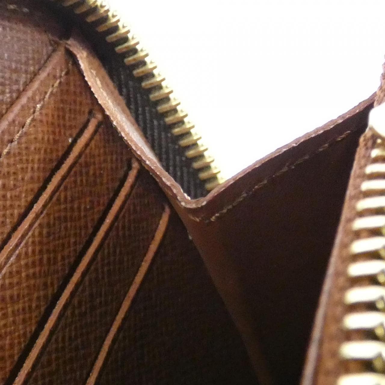 ルイヴィトン モノグラム ジッピー ウォレット M42616 財布