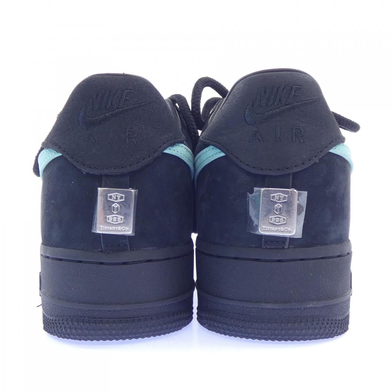 ナイキ NIKE DZ1382-001 スニーカー
