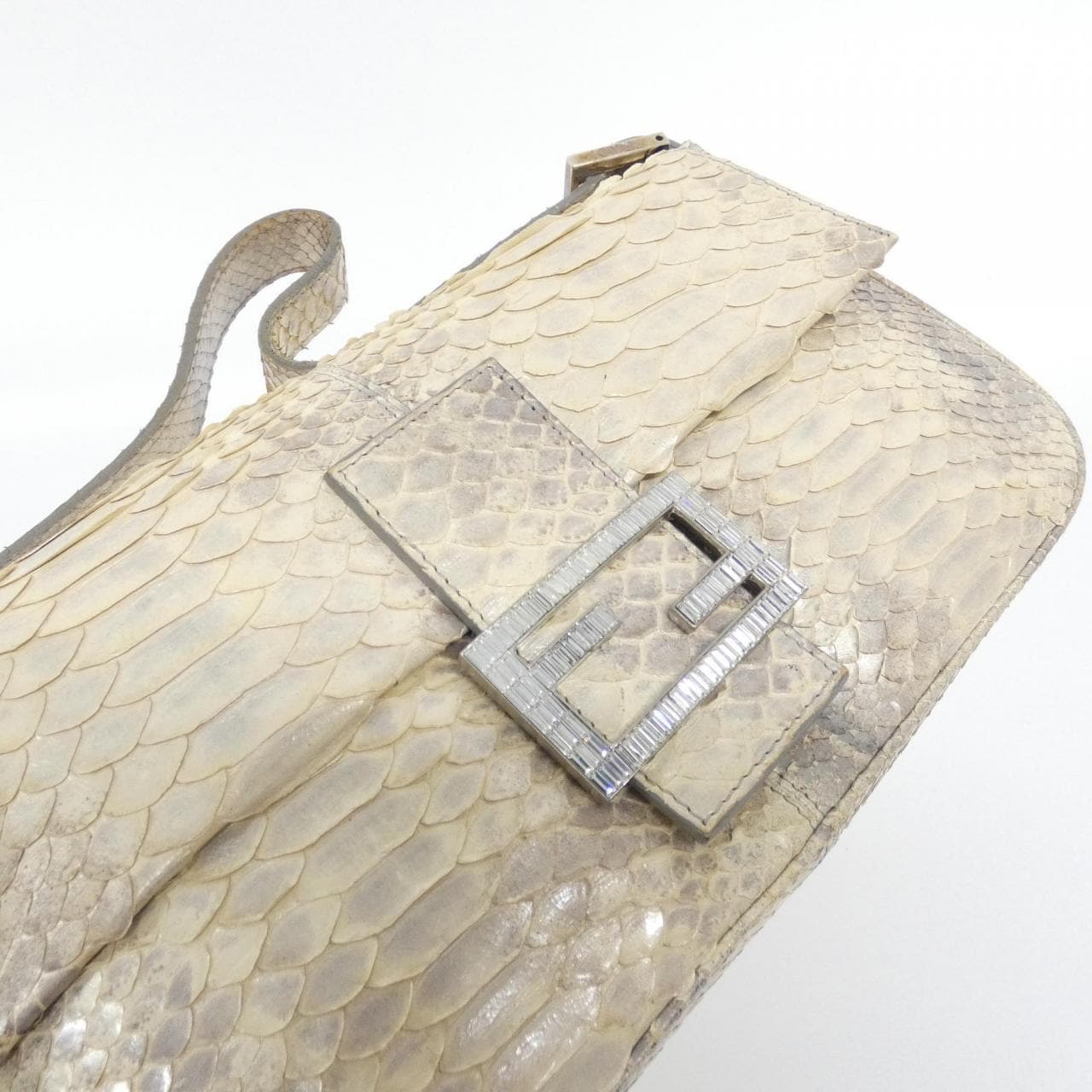 フェンディ バゲット 8BR000 JW7 ショルダーバッグ