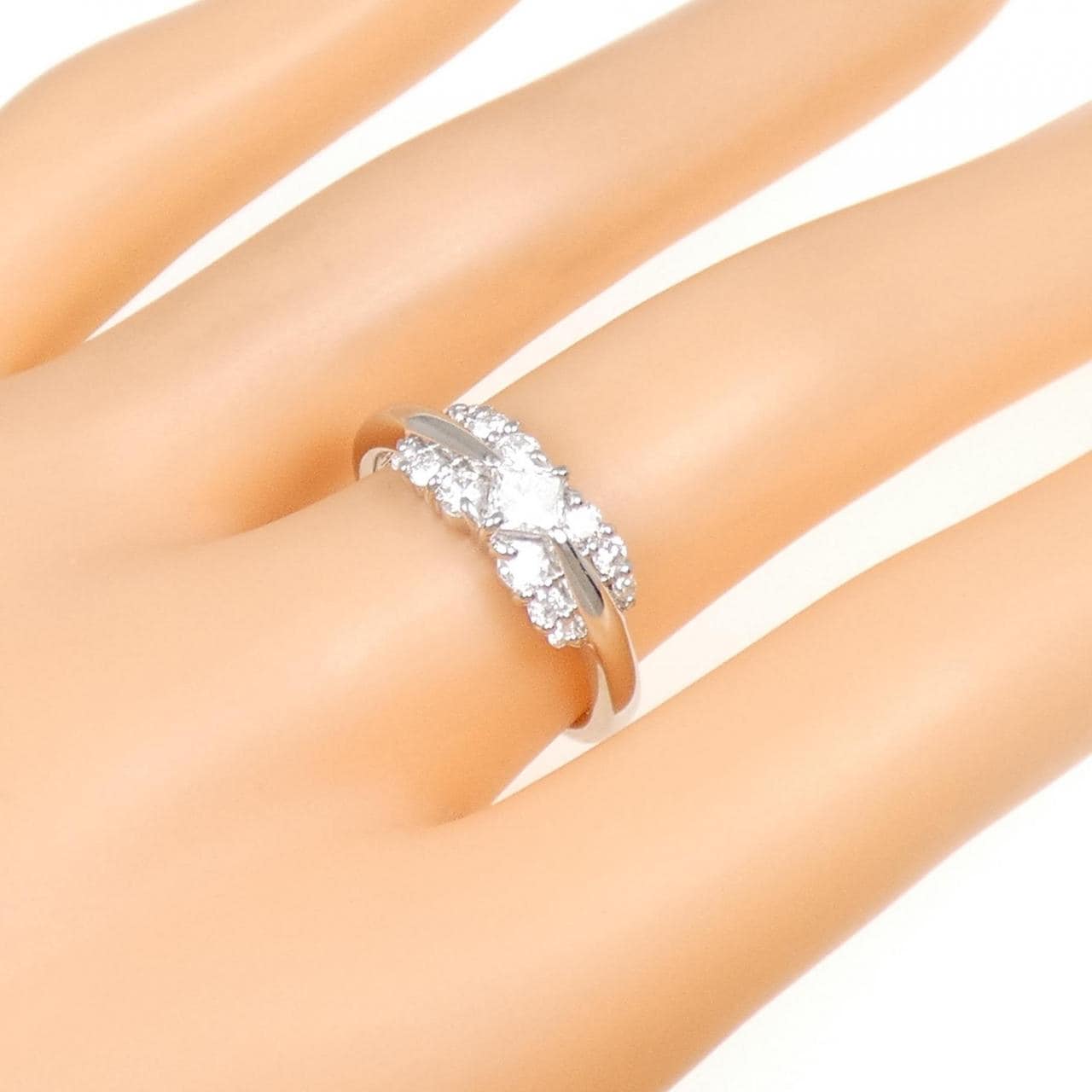 PT ダイヤモンド リング 0.71CT