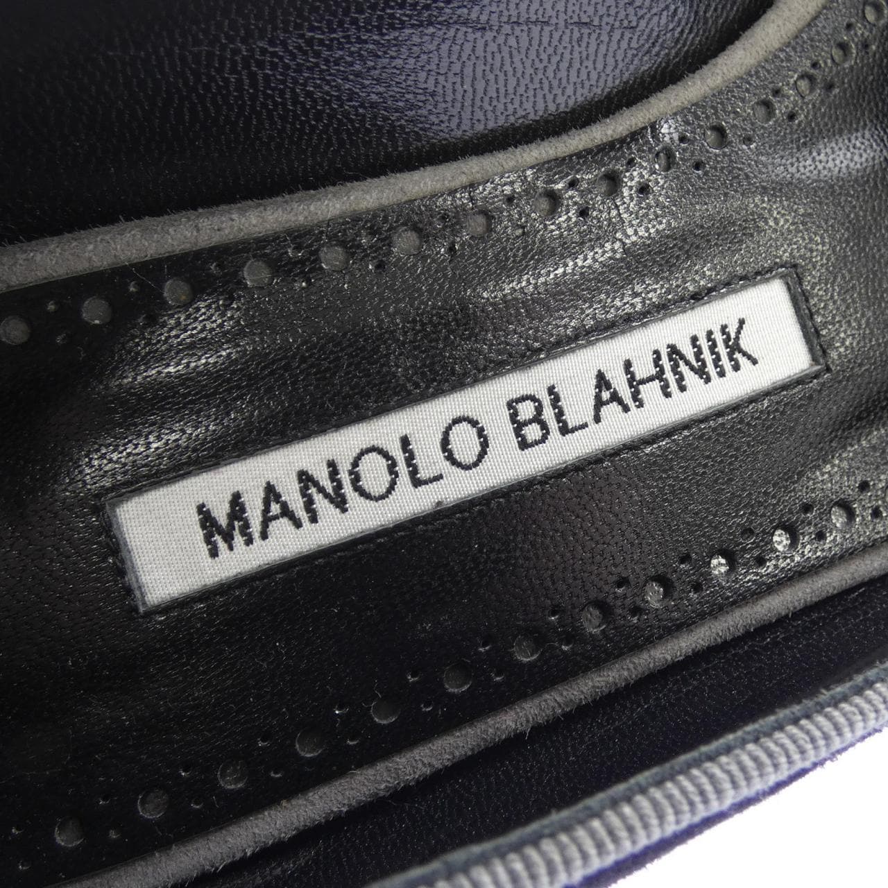 マノロブラニク MANOLO BLAHNIK フラットシューズ