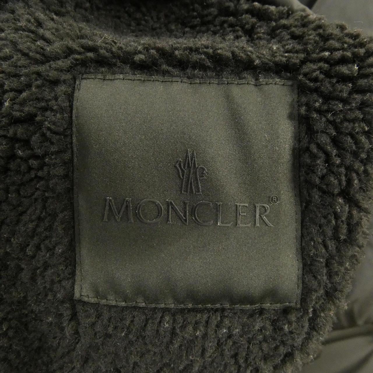 モンクレール MONCLER CASSIS ダウンジャケット