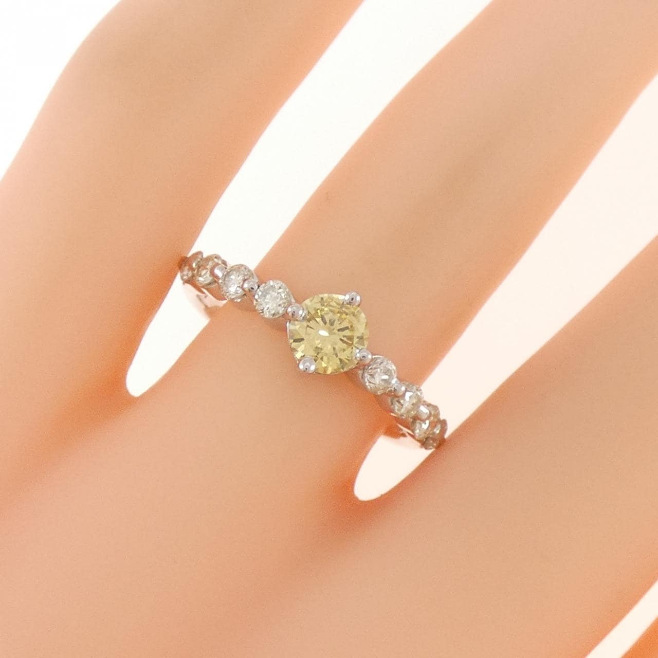 K18WG ダイヤモンド リング 0.90CT