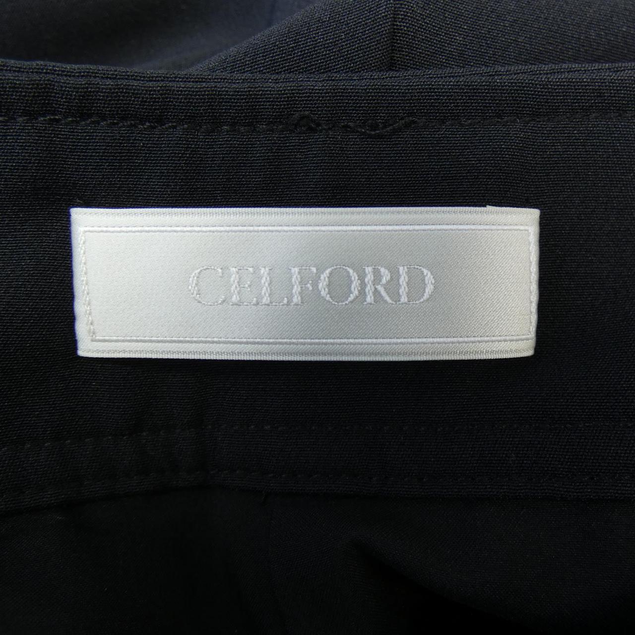セルフォード CELFORD ショートパンツ