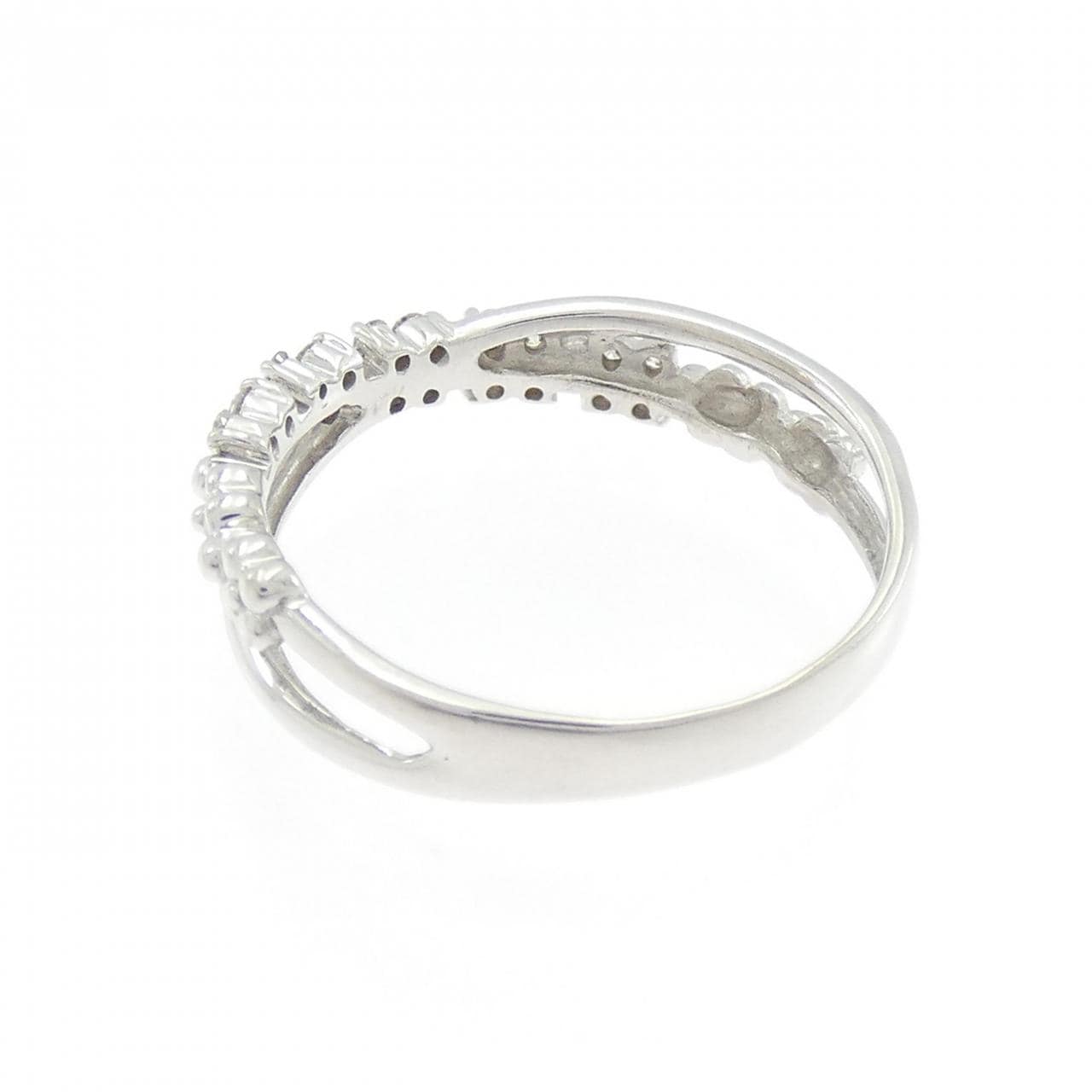 K18WG フラワー ダイヤモンド リング 0.20CT