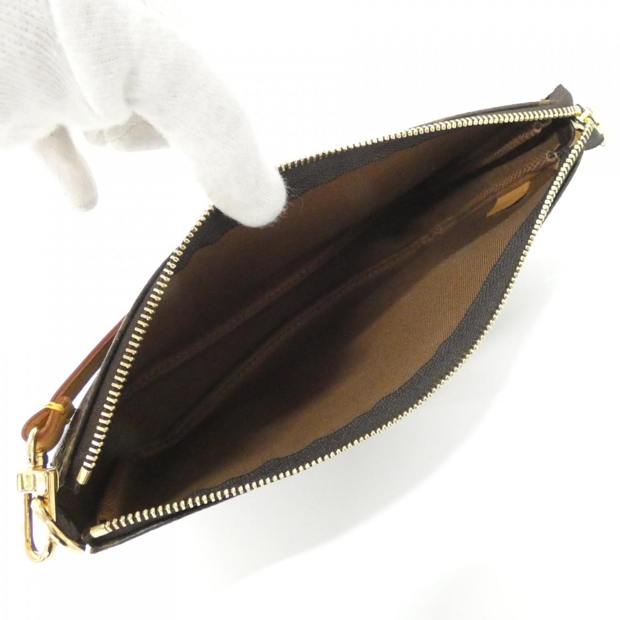 ルイヴィトン モノグラム パンダ ポシェット アクセソワール M51981 アクセサリーポーチ