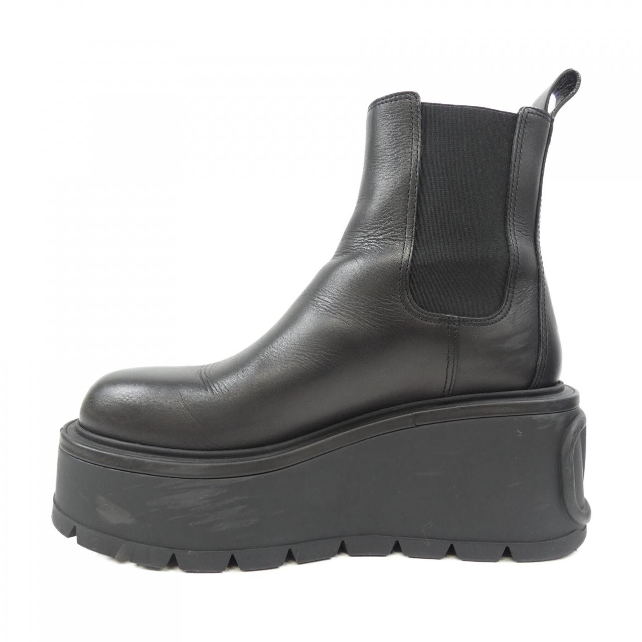 ヴァレンティノガラヴァーニ VALENTINO GARAVANI DV AP72 ブーツ