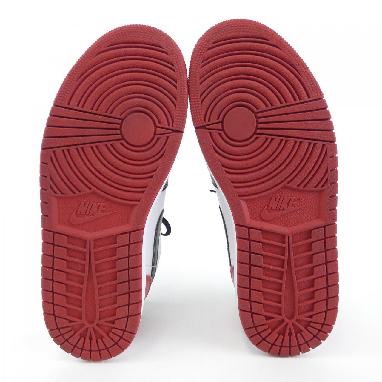 ナイキ ジョーダン NIKE JORDAN スニーカー