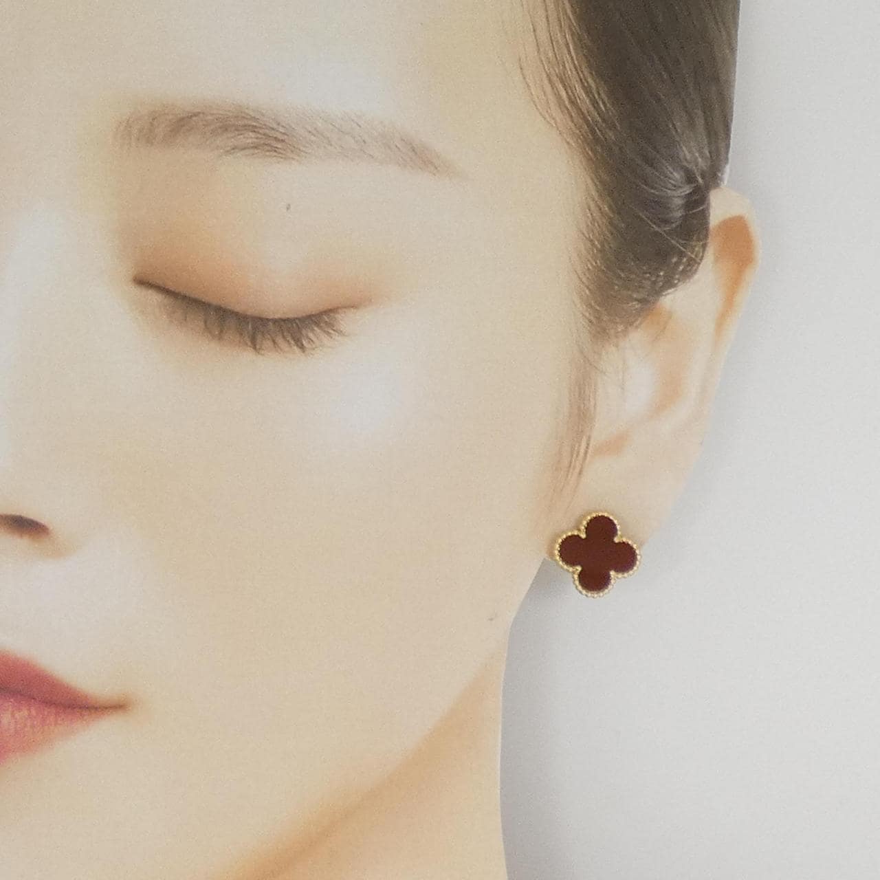 ヴァンクリーフ&アーペル ヴィンテージアルハンブラ ピアス