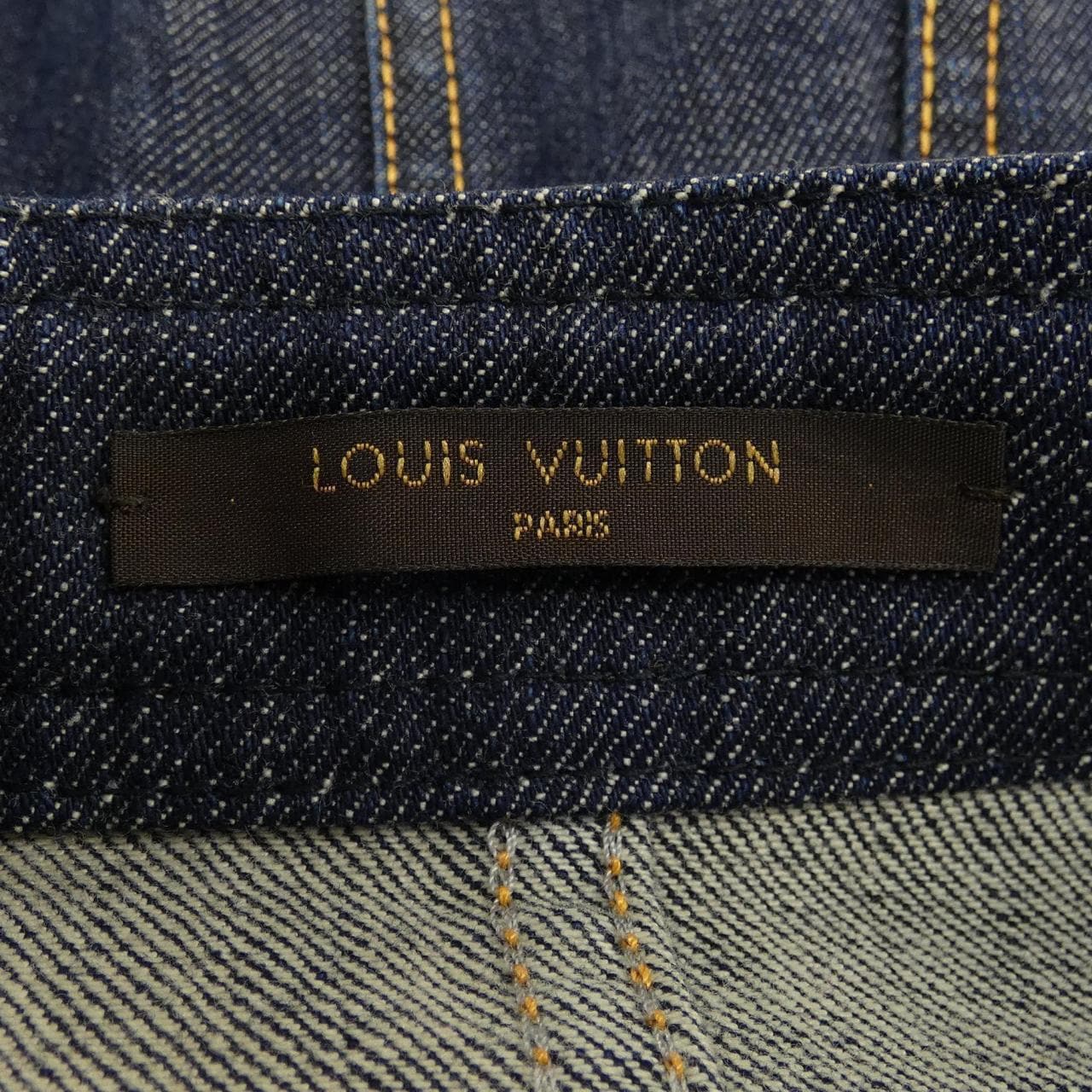 LOUIS VUITTON路易威登短裙