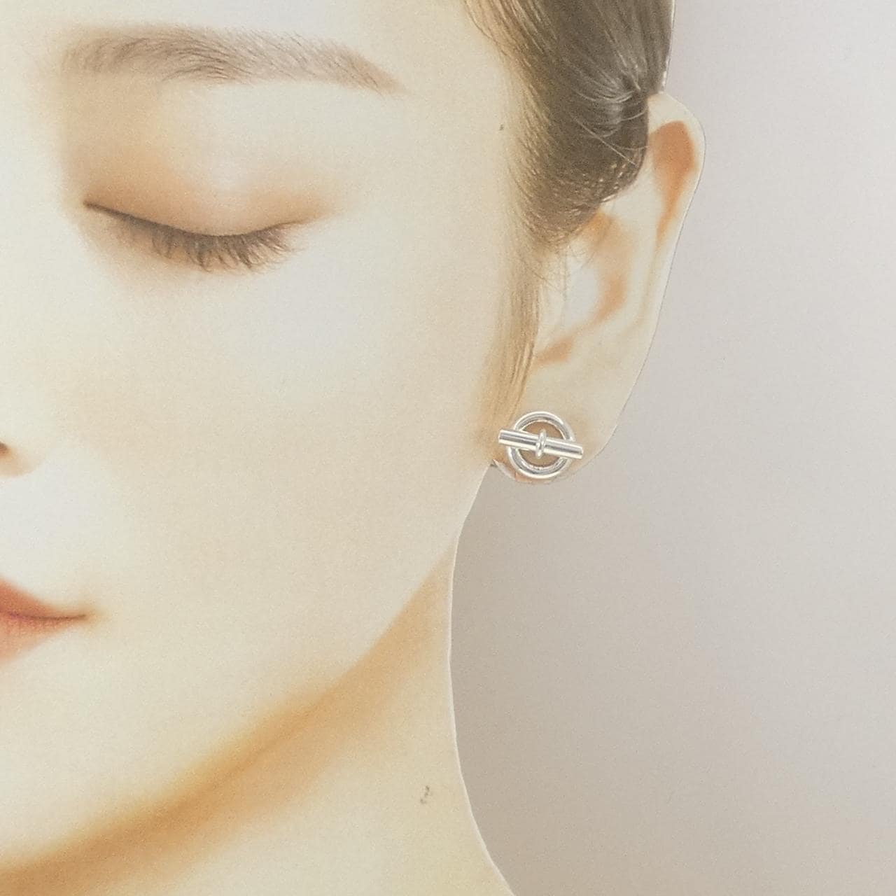 エルメス ミニ シェーヌ ダンクル ピアス
