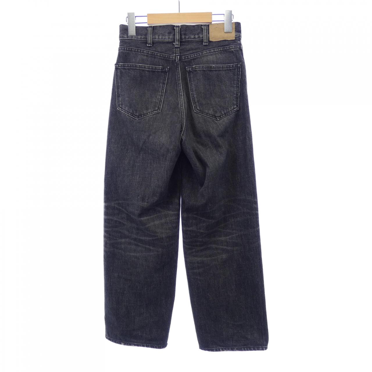 セリーヌ CELINE キティジーンズ KITTY JEANS 2N778444W ジーンズ