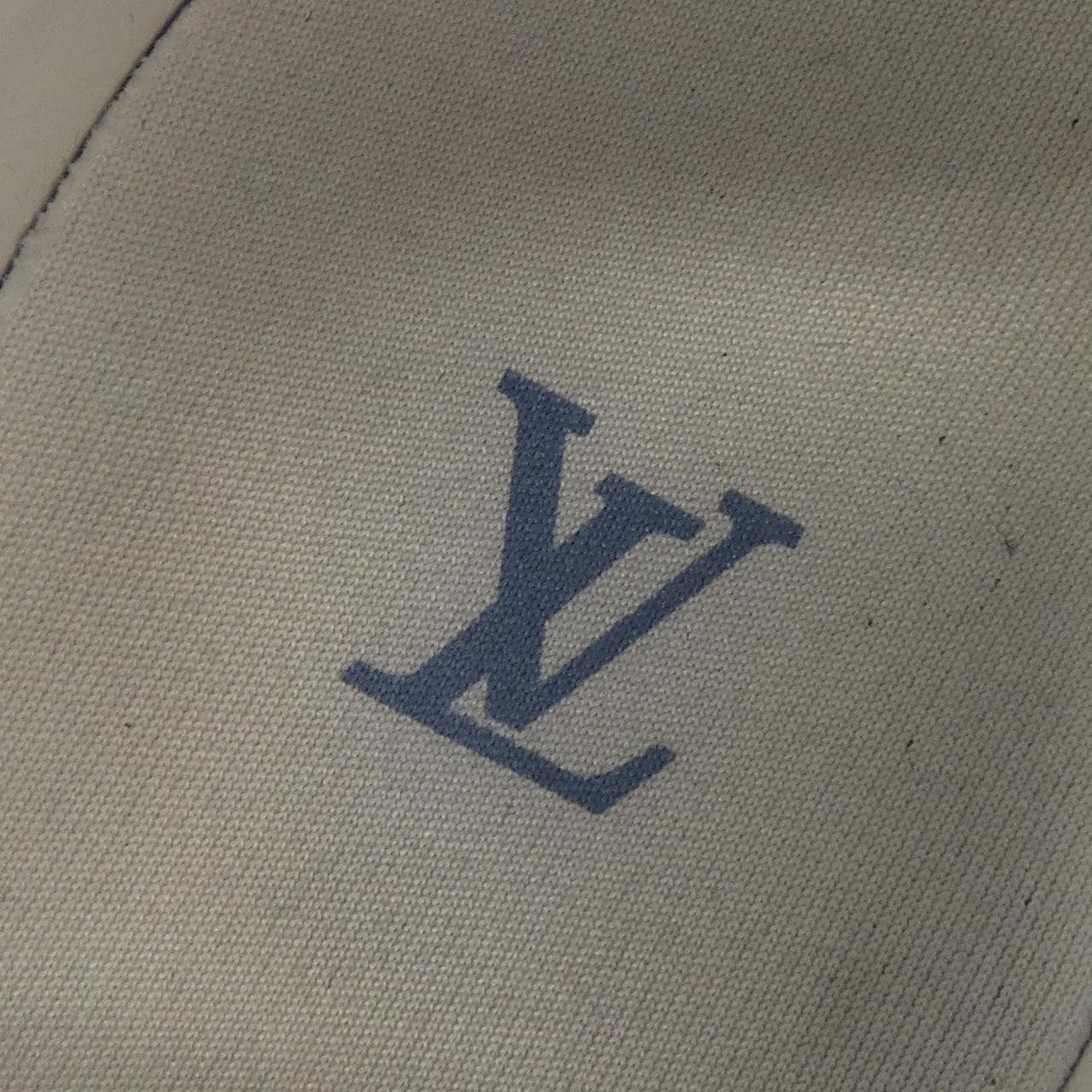 ルイヴィトン LOUIS VUITTON LVトレイナーライン スニーカー