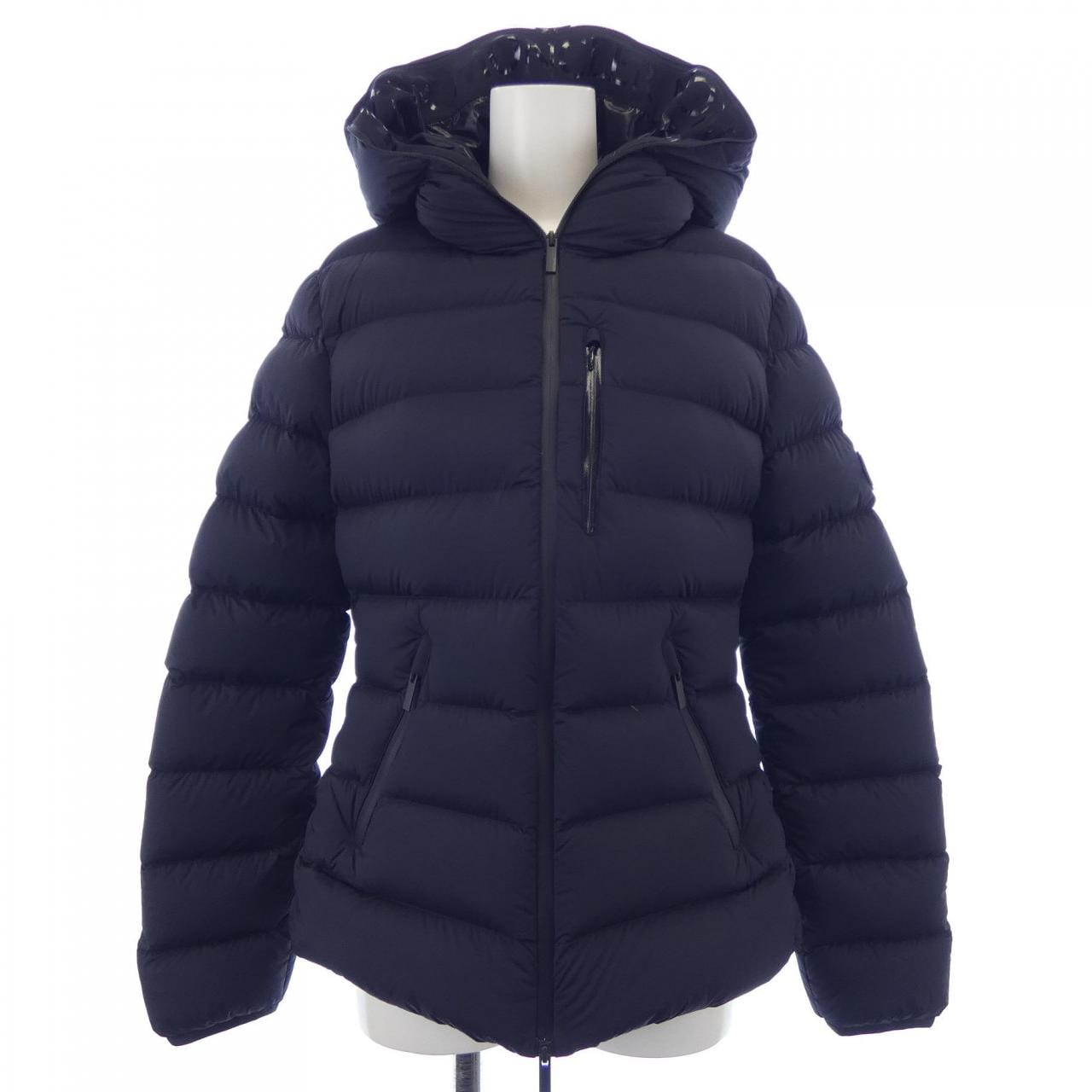 モンクレール MONCLER ダウンジャケット