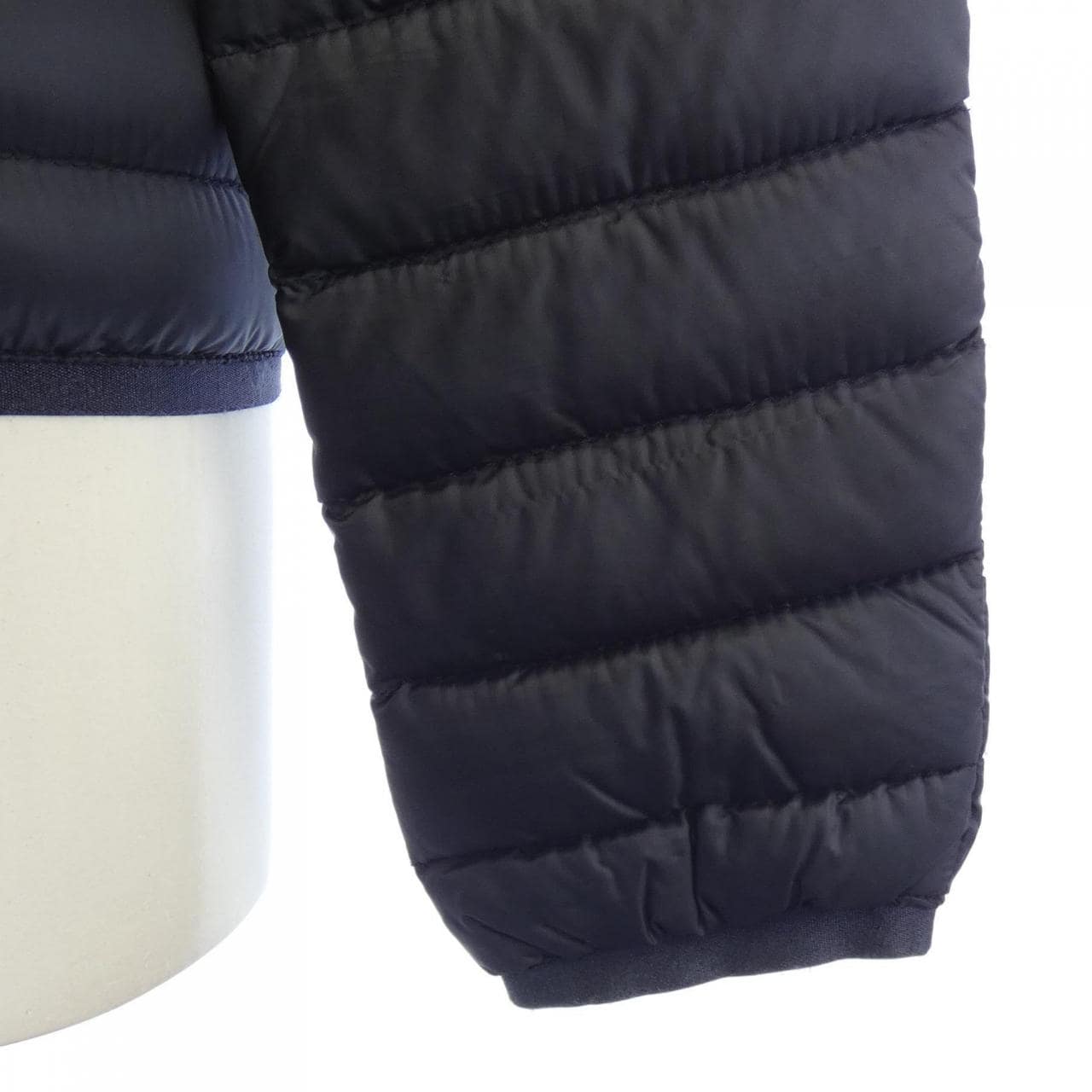 モンクレール MONCLER ダウンジャケット