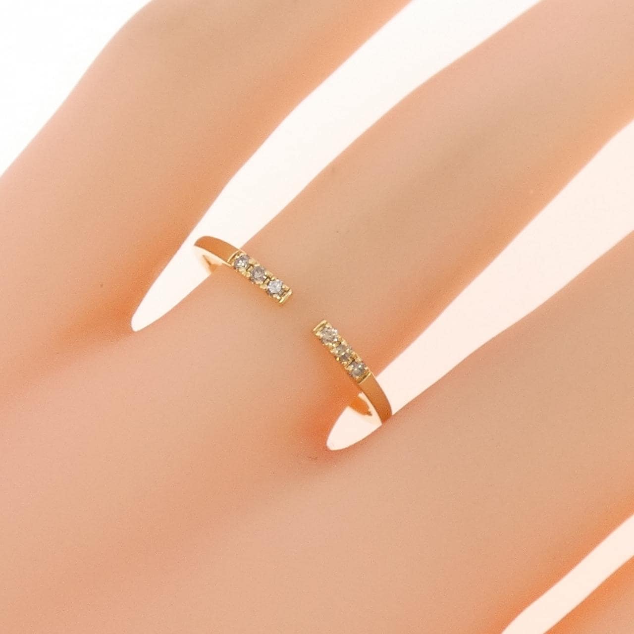 エテ ダイヤモンド リング 0.05CT