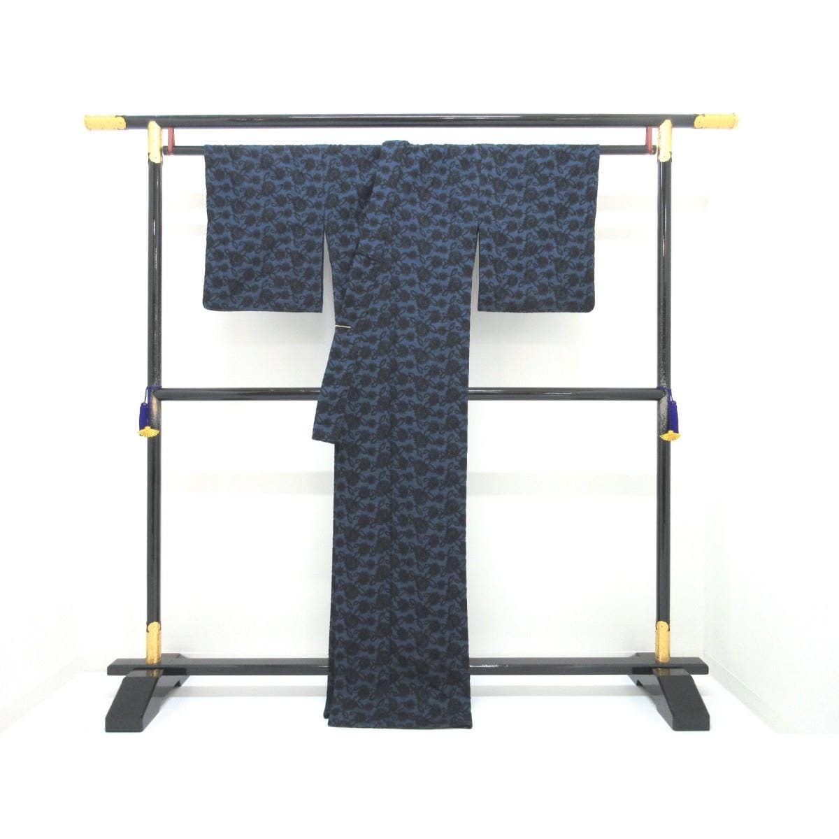 単衣　ＫＩＭＯＮＯ　ＭＯＤＥＲＮ　刺繍加工　バチ衿