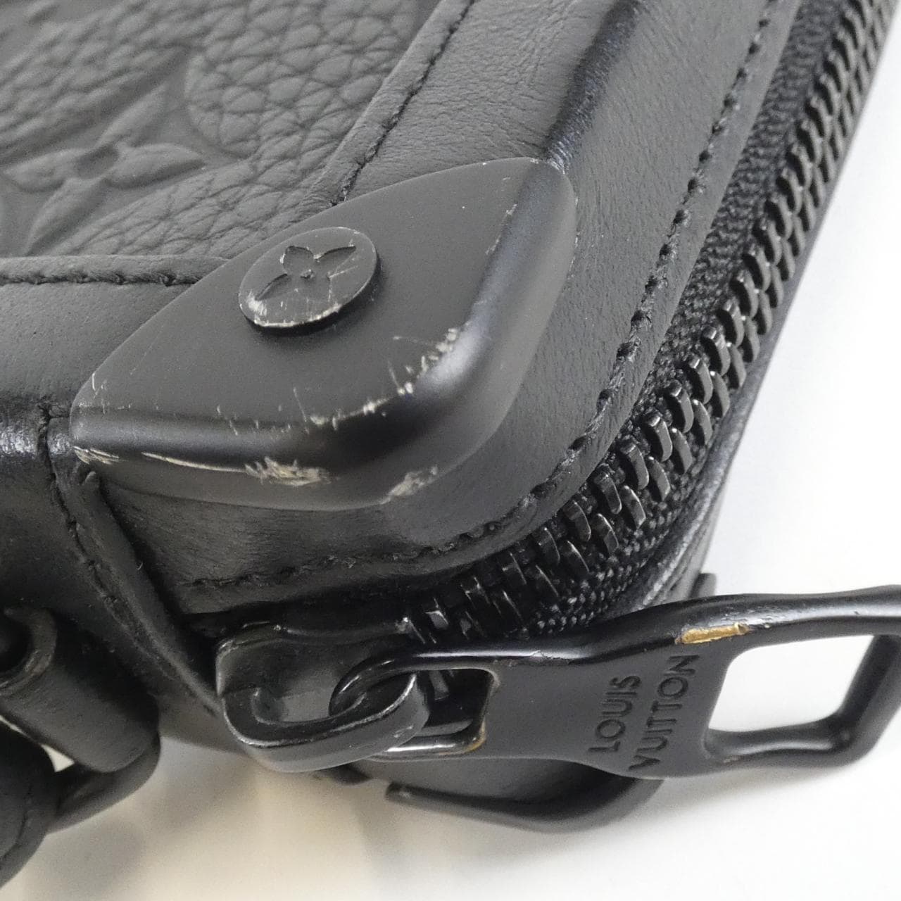 ルイヴィトン トリヨン モノグラム ソフトトランク クラッチ M68986 バッグ