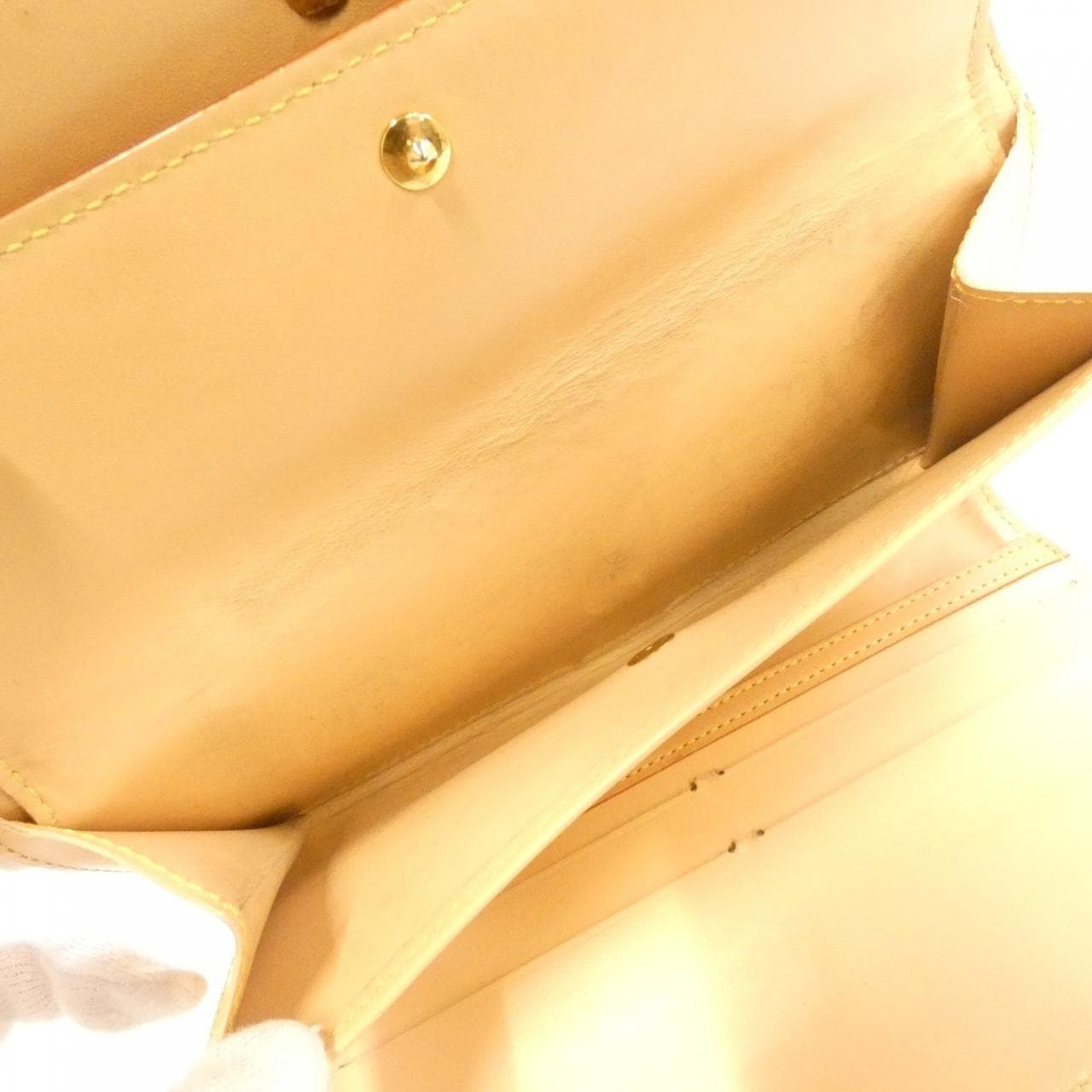 ルイヴィトン モノグラム チェリーブロッサム ポルト トレゾール インターナショナル M92027 財布