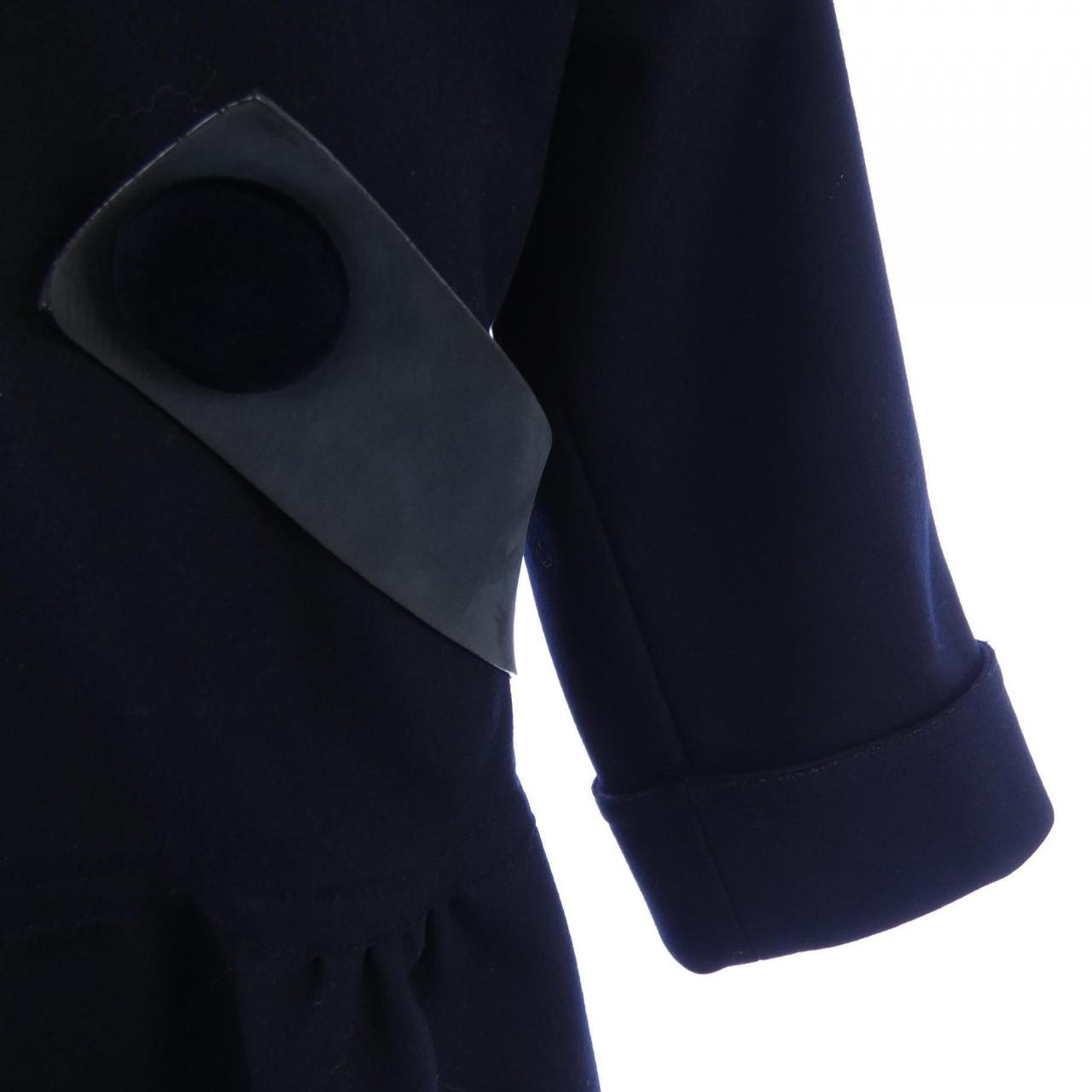 フェンディ FENDI FF8246 6BZ コート