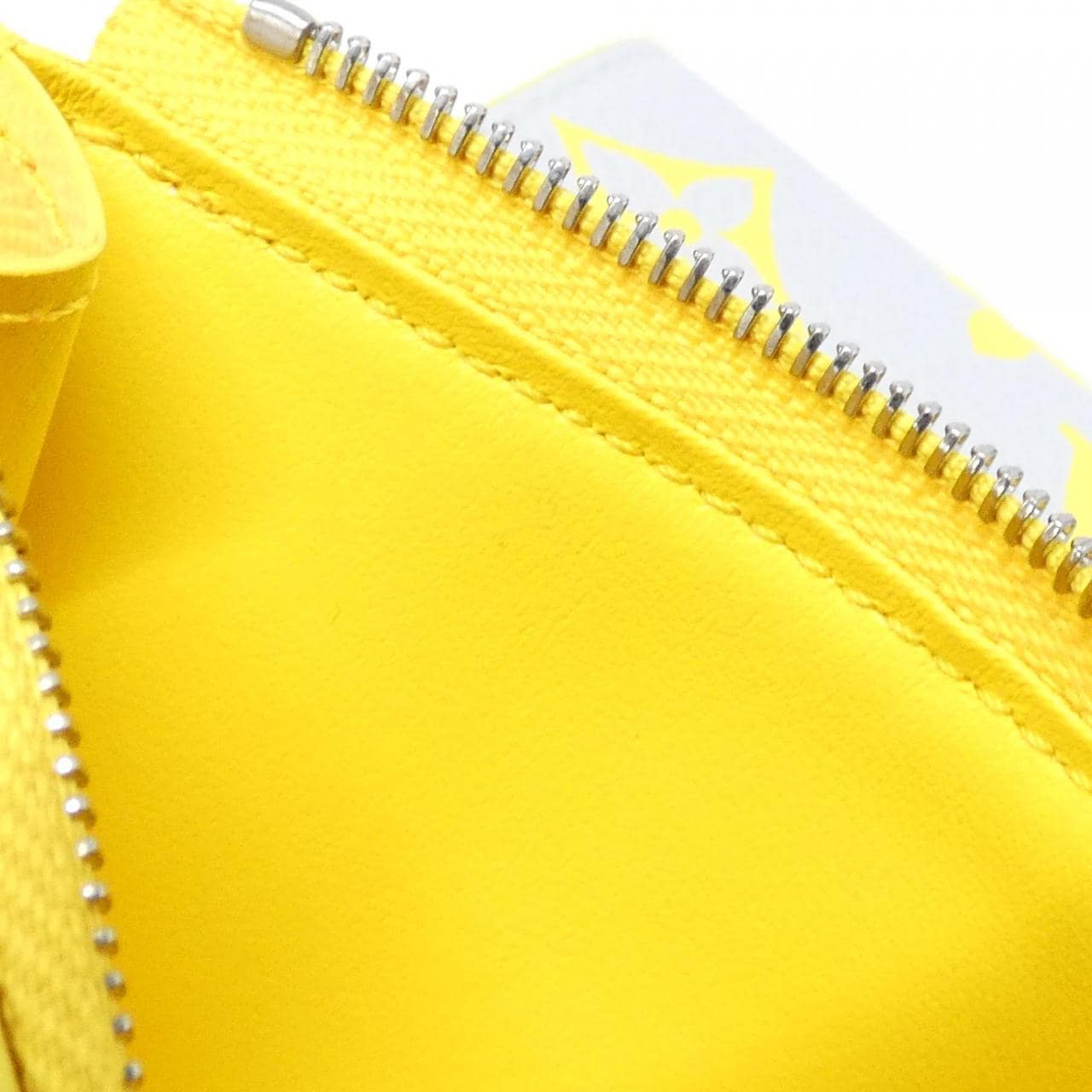 ルイヴィトン モノグラム グロウ ヴィクター ウォレット M14764 財布