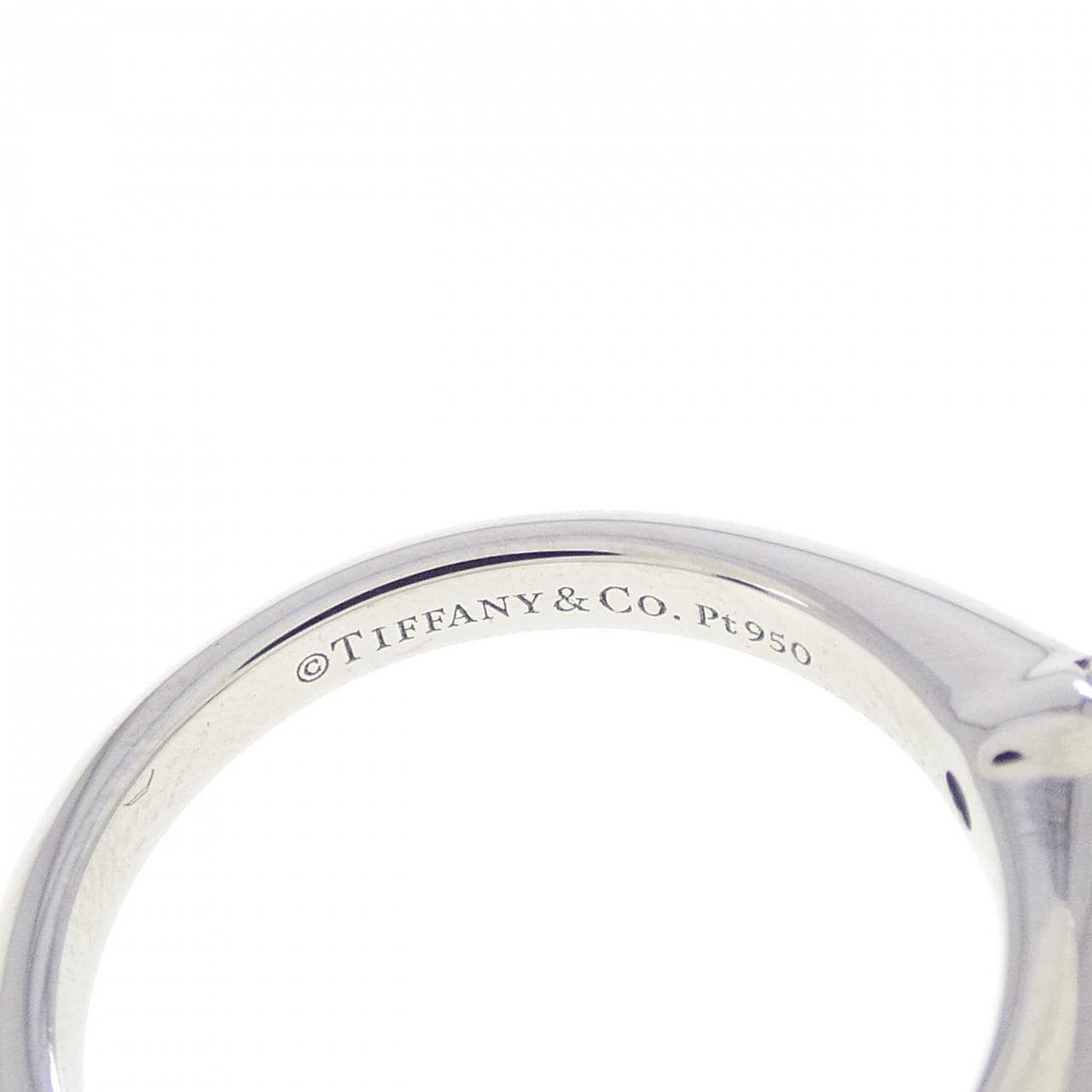 ティファニー クラシックソリティア リング 0.18CT