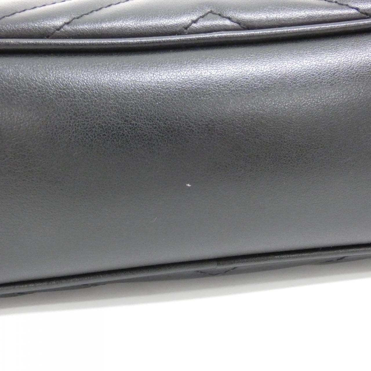 グッチ GG MARMONT 447632 DTD1T ショルダーバッグ