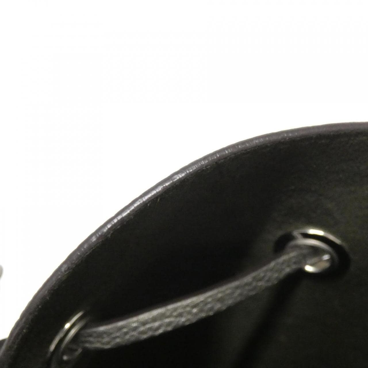 ルイヴィトン マヒナ ベラ M21008 ショルダーバッグ