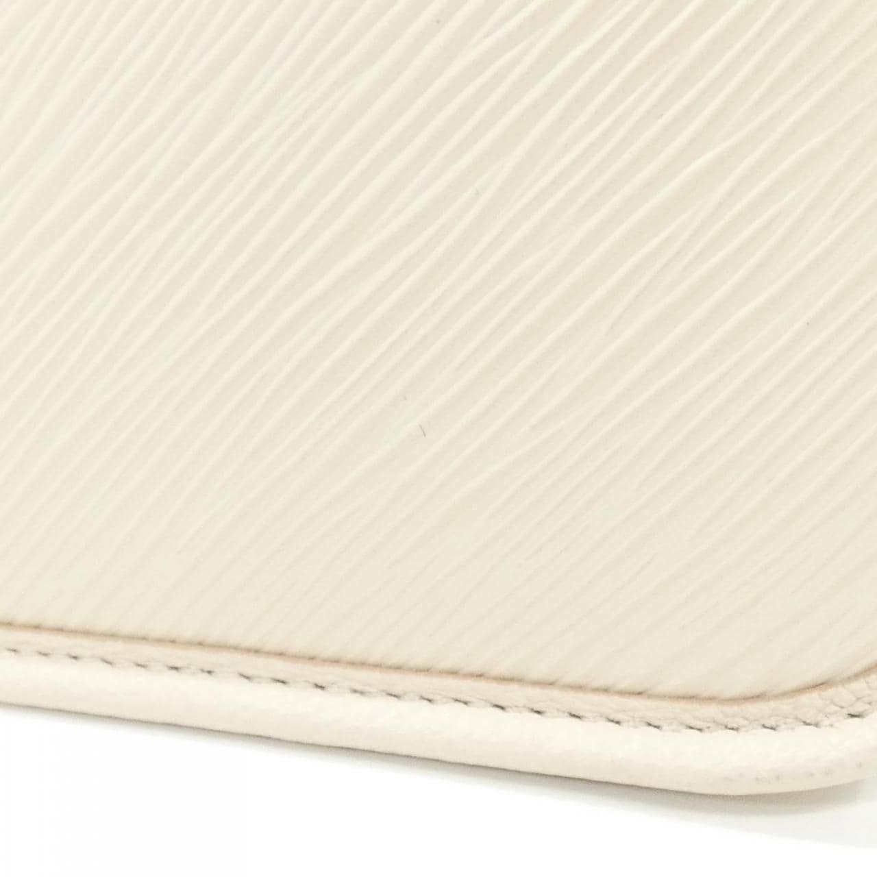 ルイヴィトン エピ ビュシ M59457 ショルダーバッグ