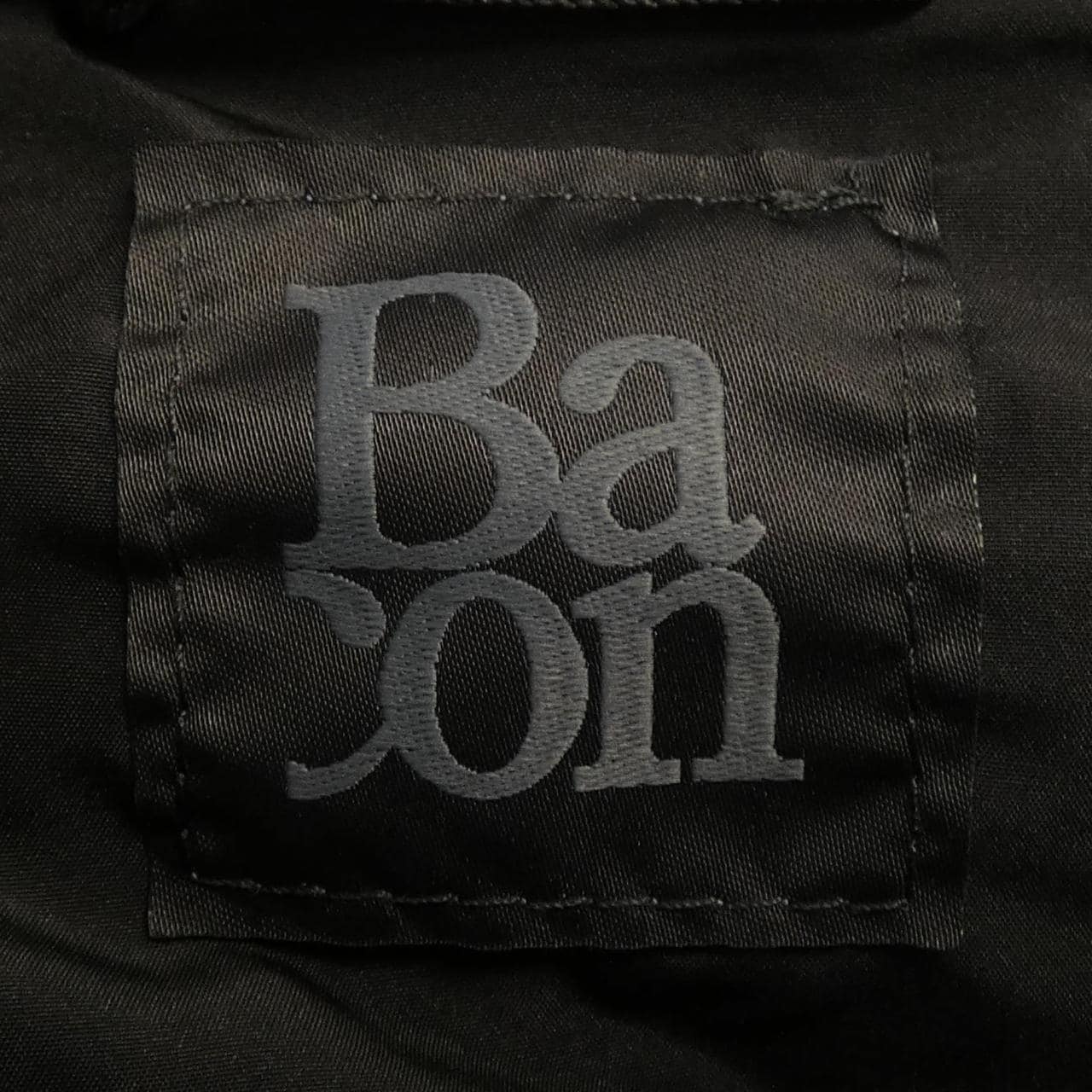 BACON ダウンベスト