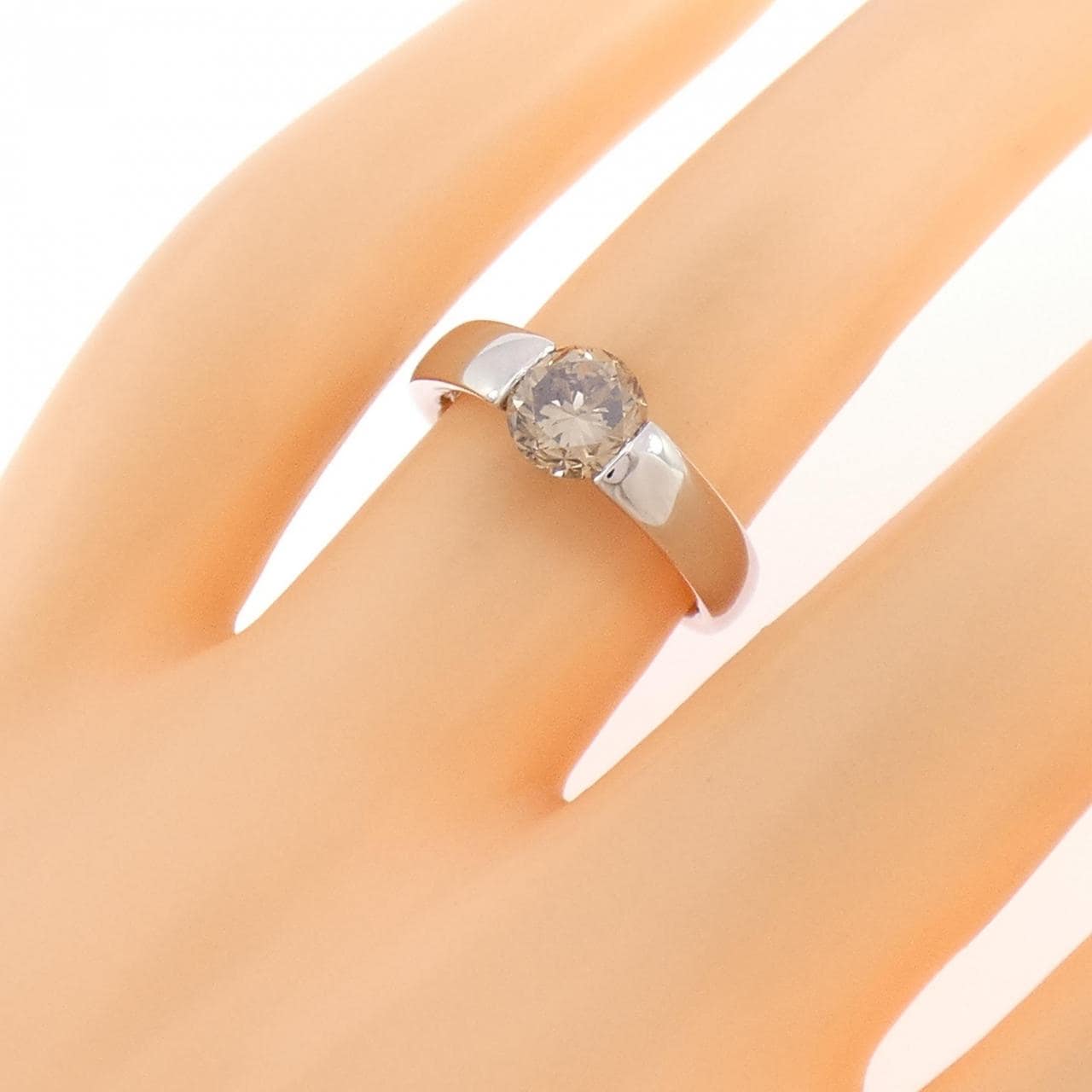 PT900 ダイヤモンド リング 1.031CT