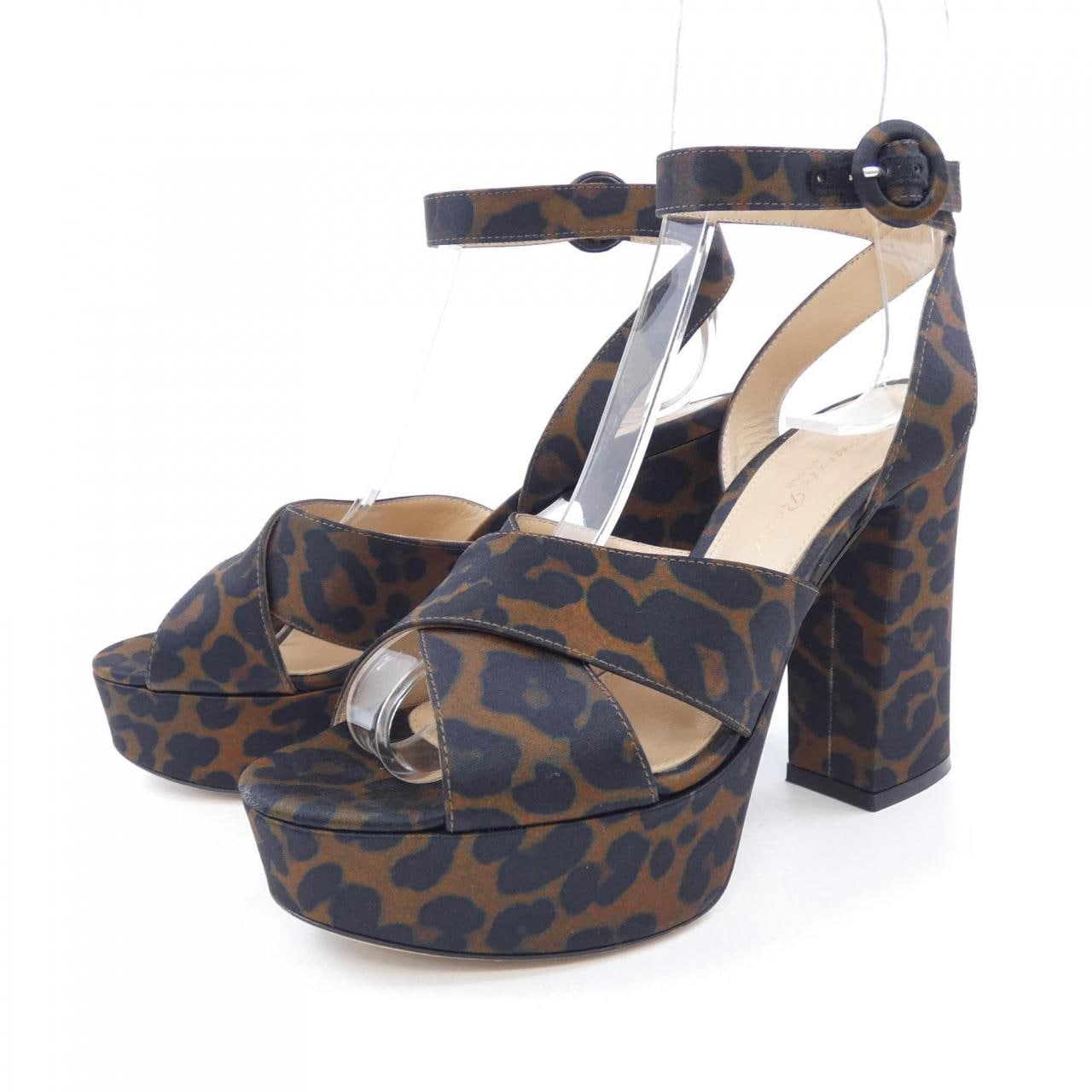 ジャンヴィトロッシ GIANVITO ROSSI サンダル