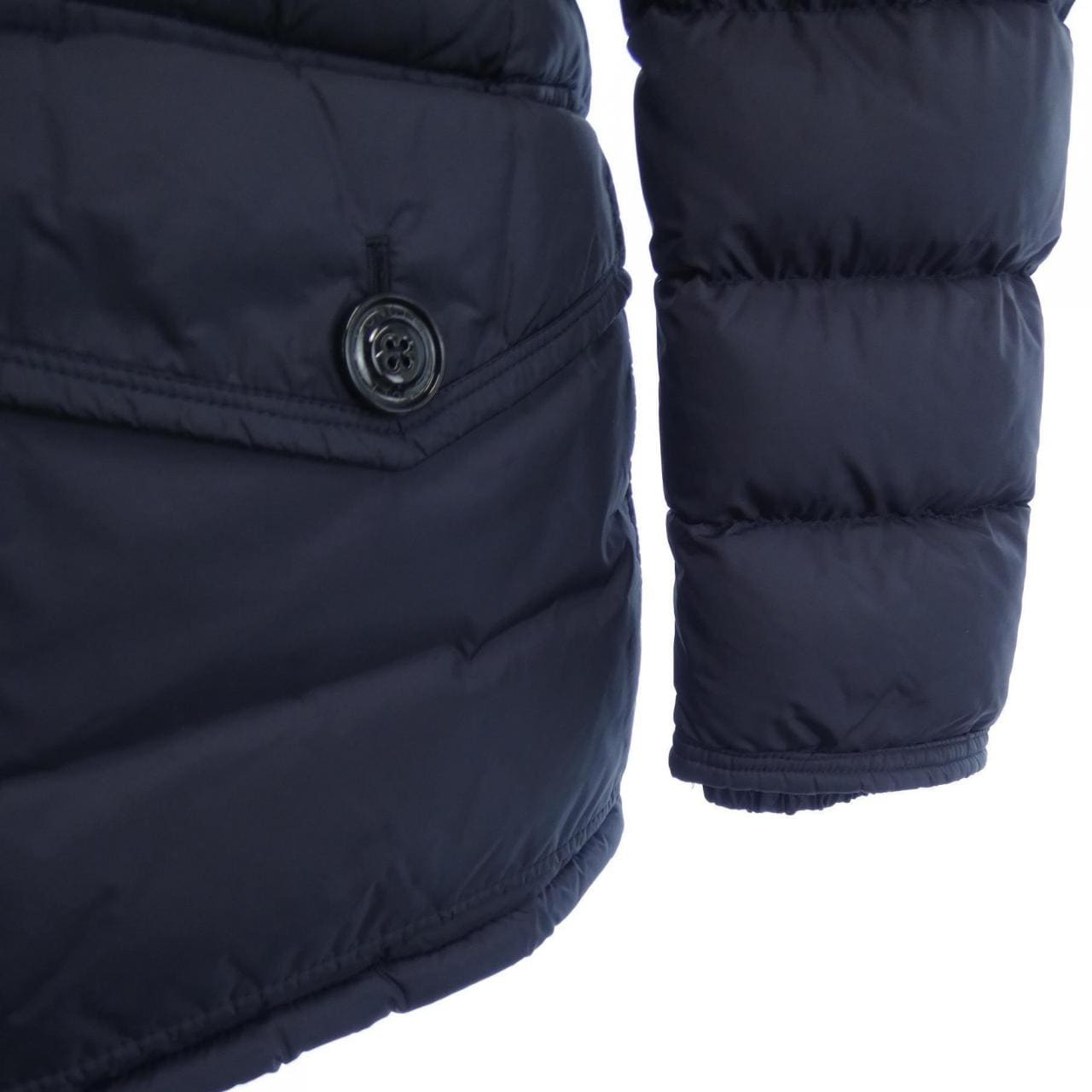 モンクレール MONCLER ダウンジャケット