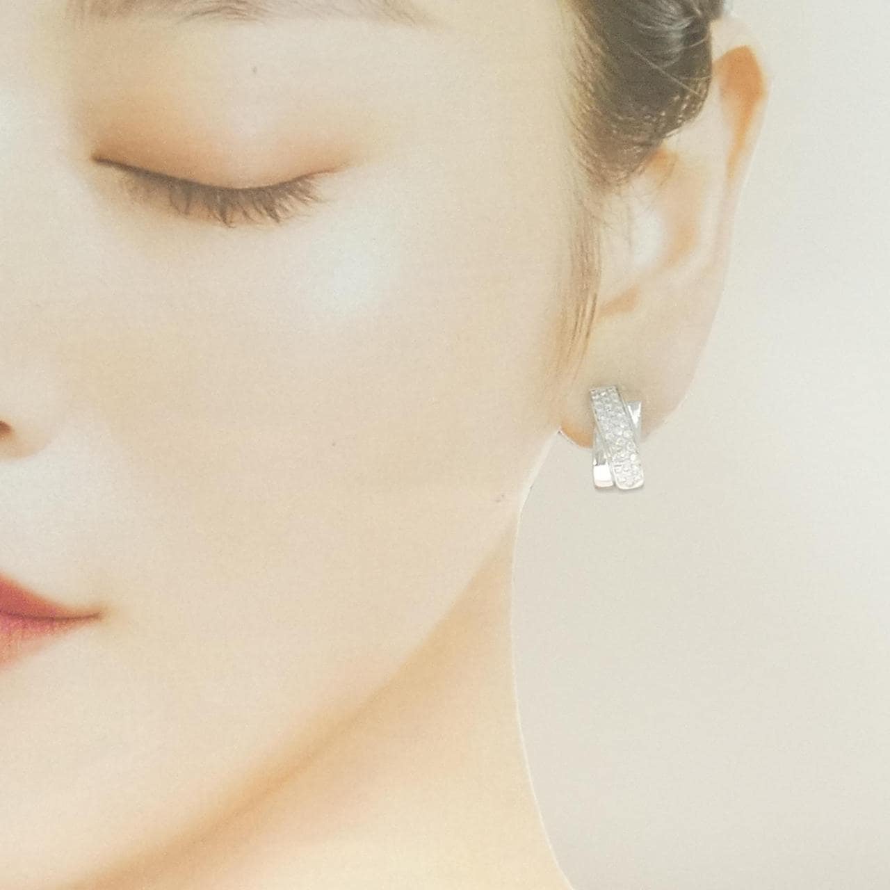 トレベール ダイヤモンド ピアス 0.72CT