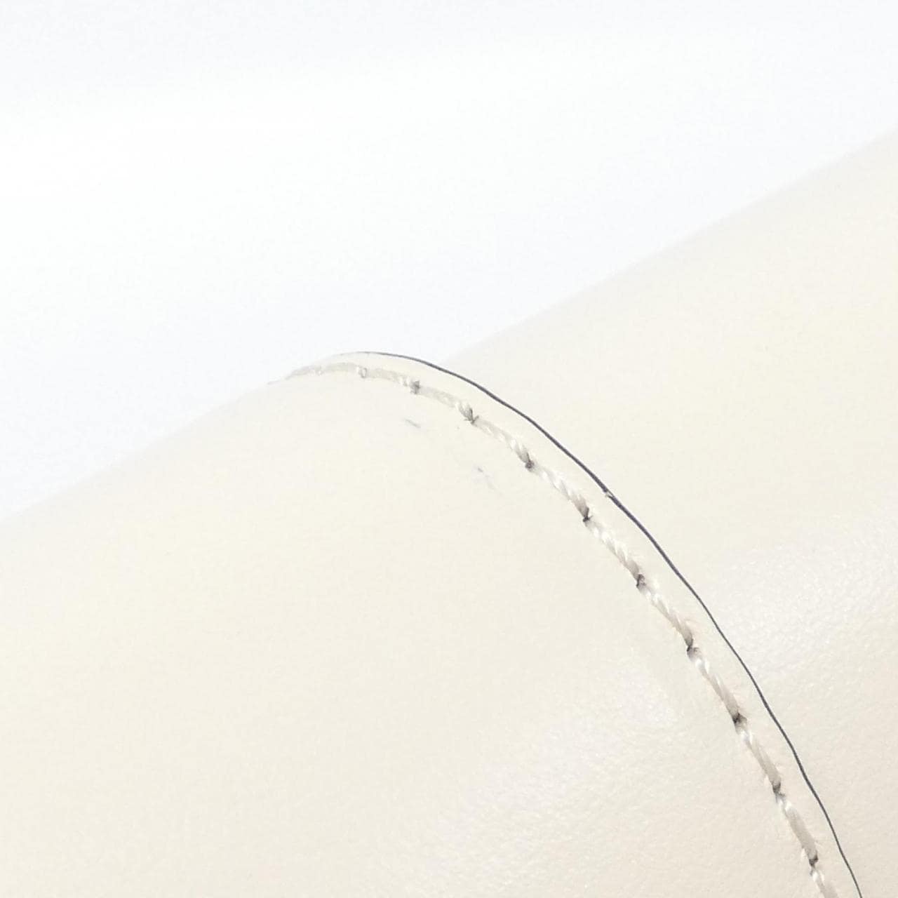 ルイヴィトン LVポンヌフ M55950 ショルダーバッグ