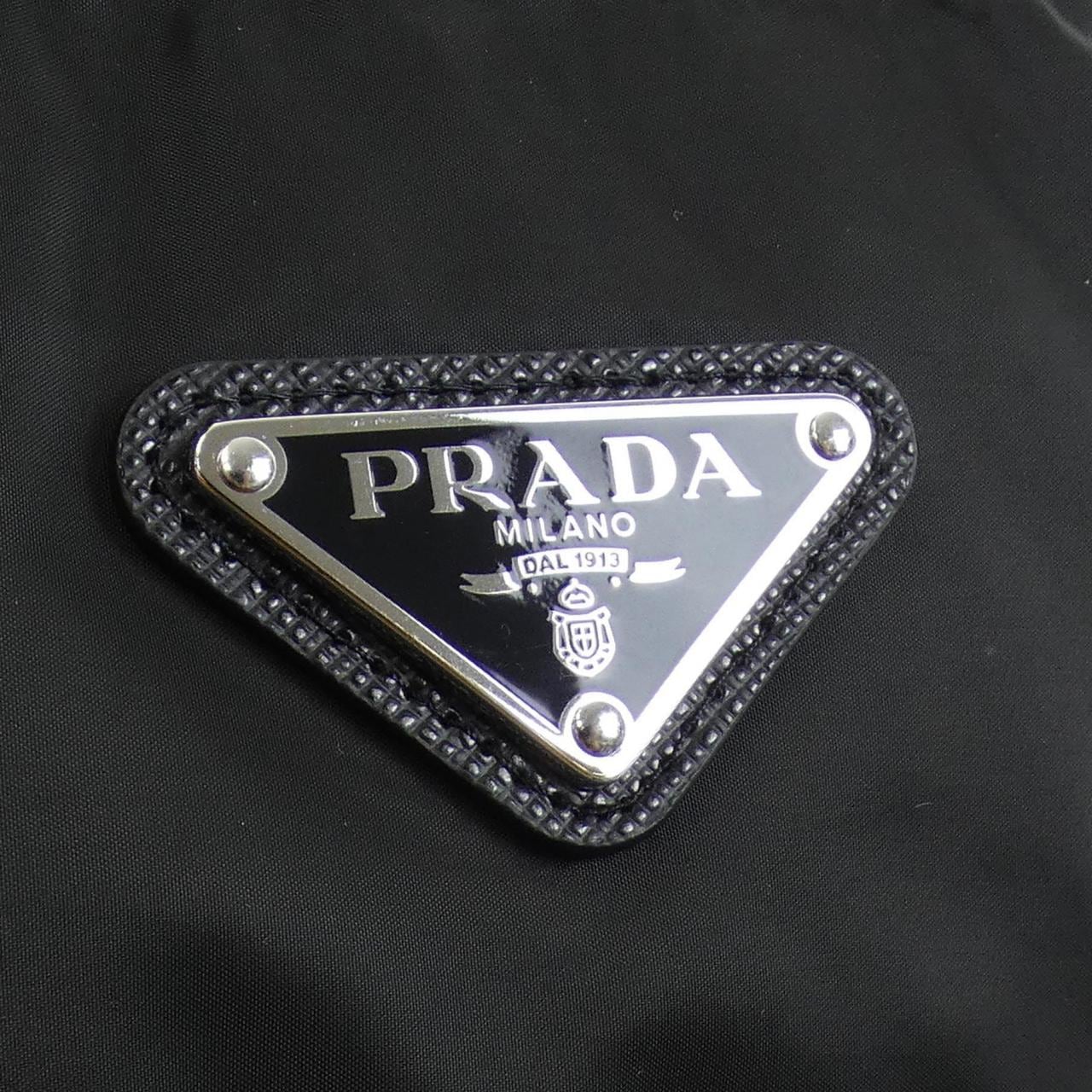プラダ PRADA トライアングルロゴ SGH068 R232 1060 ダウンジャケット
