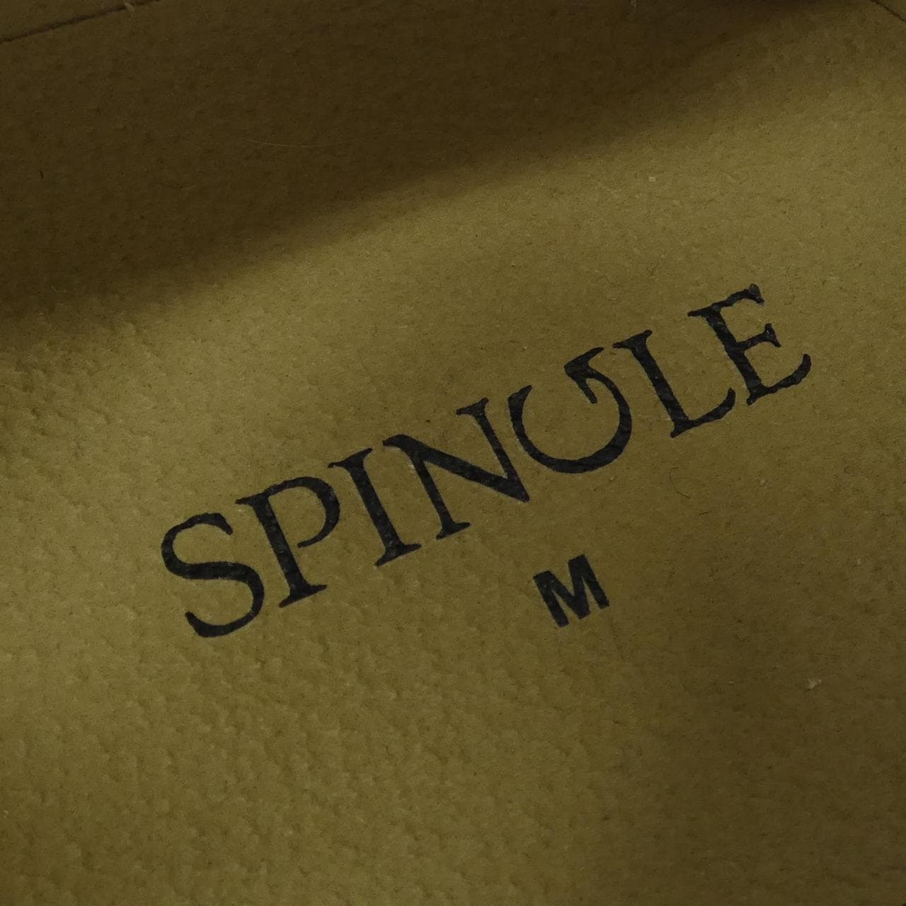 SPINGLE スニーカー