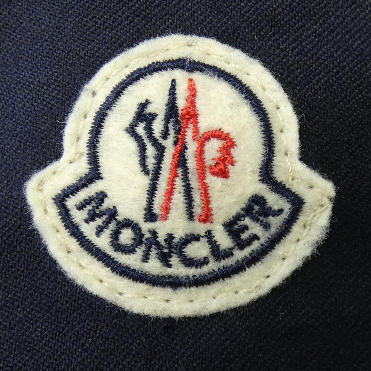 モンクレール MONCLER ダウンジャケット
